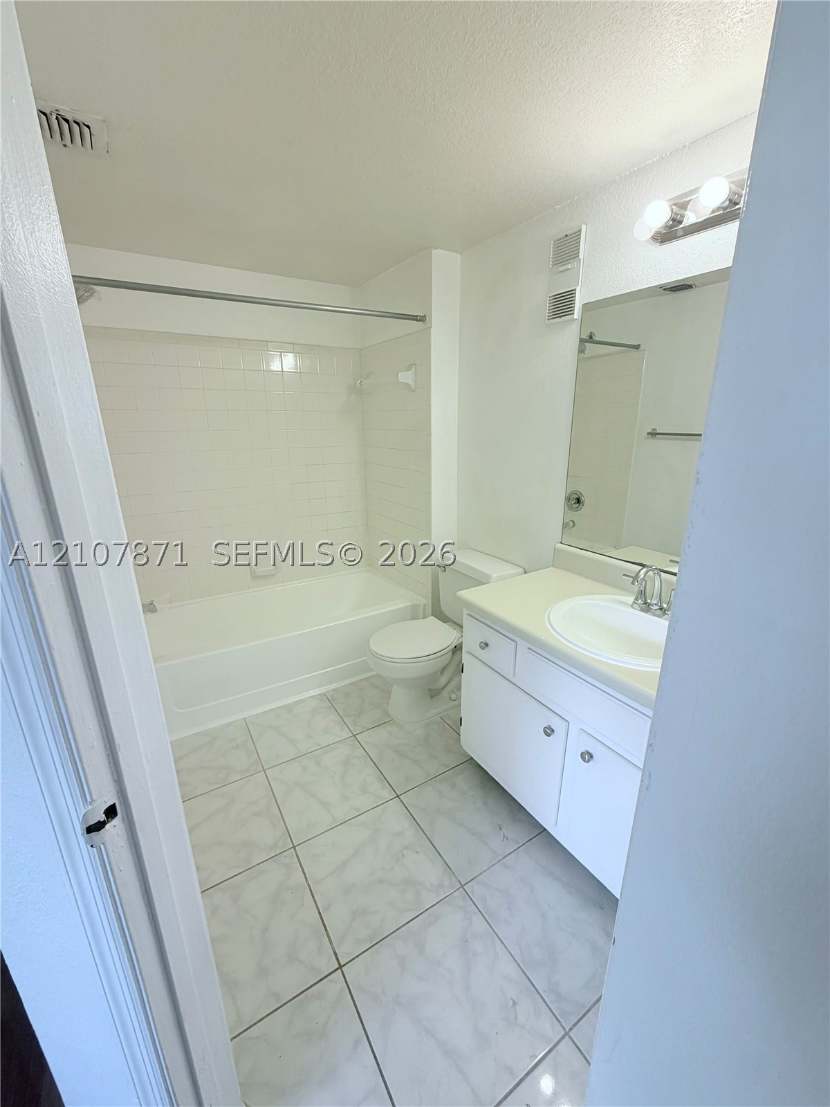 3450 N Pinewalk Dr N #438, Margate FL 33063
