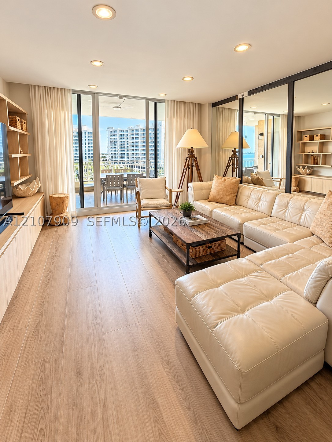 791 Crandon Blvd #1001, Key Biscayne FL 33149