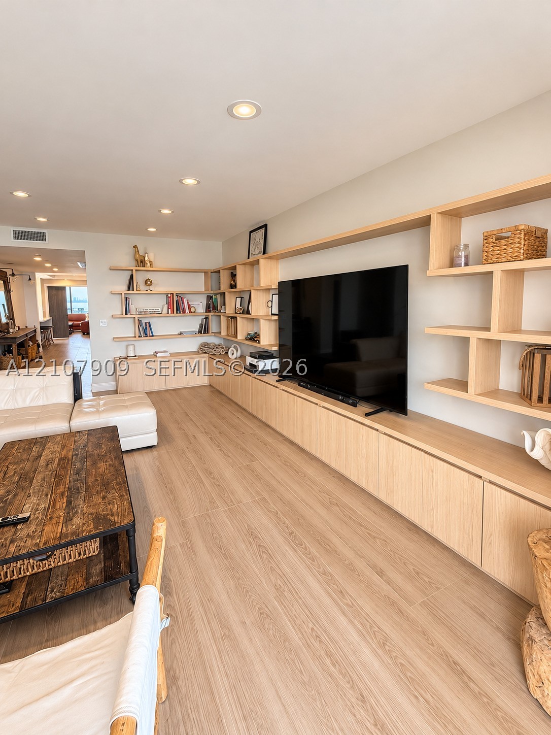 791 Crandon Blvd #1001, Key Biscayne FL 33149