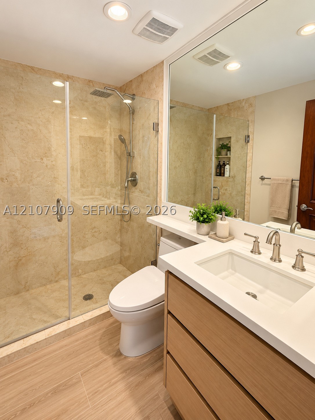 791 Crandon Blvd #1001, Key Biscayne FL 33149