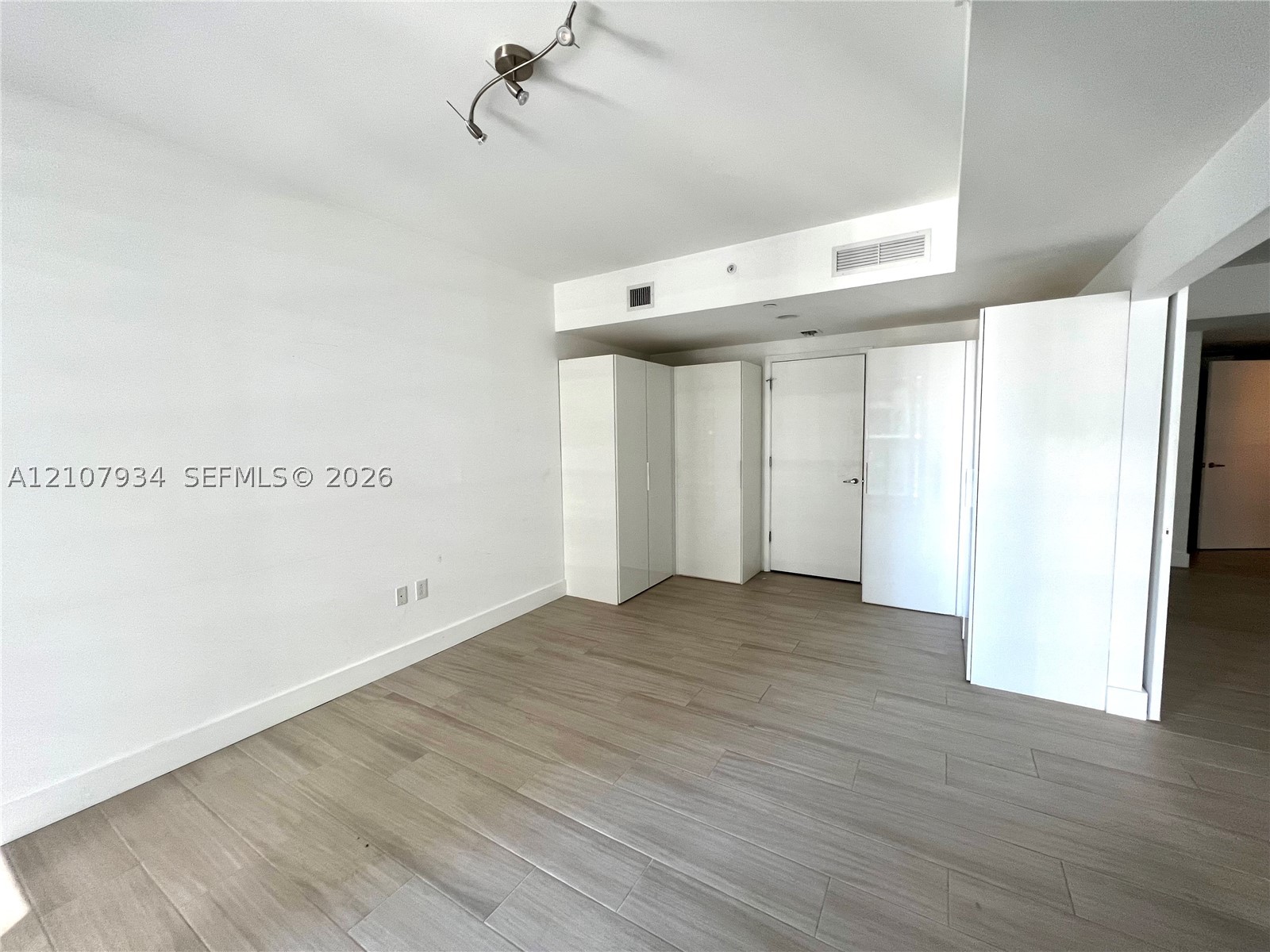 1010 Brickell Ave #3508, Miami FL 33131