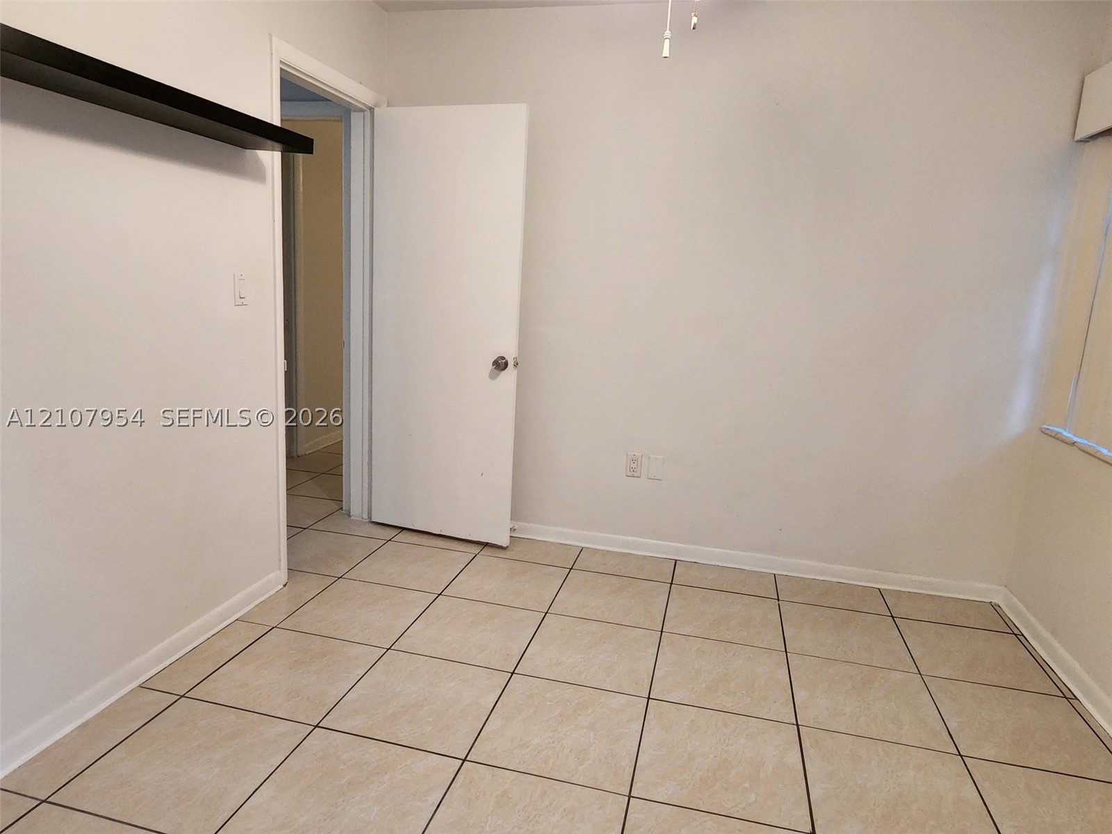 7105 SW 84th Ave, Miami FL 33143