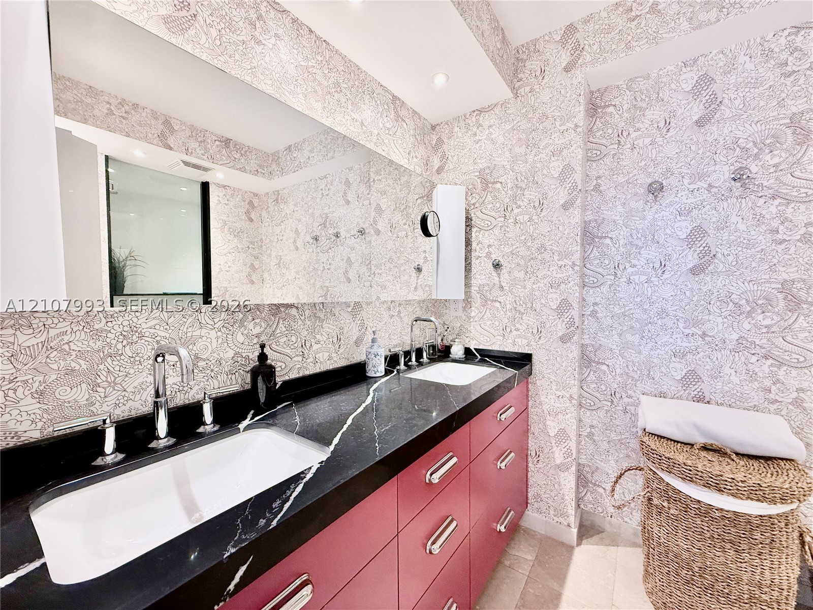 10275 Collins Ave #1110, Bal Harbour FL 33154
