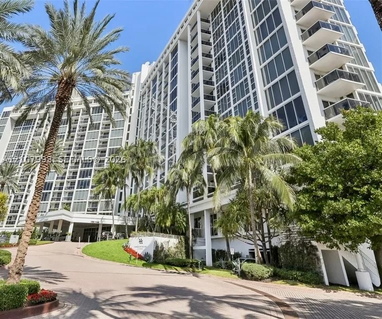 10275 Collins Ave #1110, Bal Harbour FL 33154
