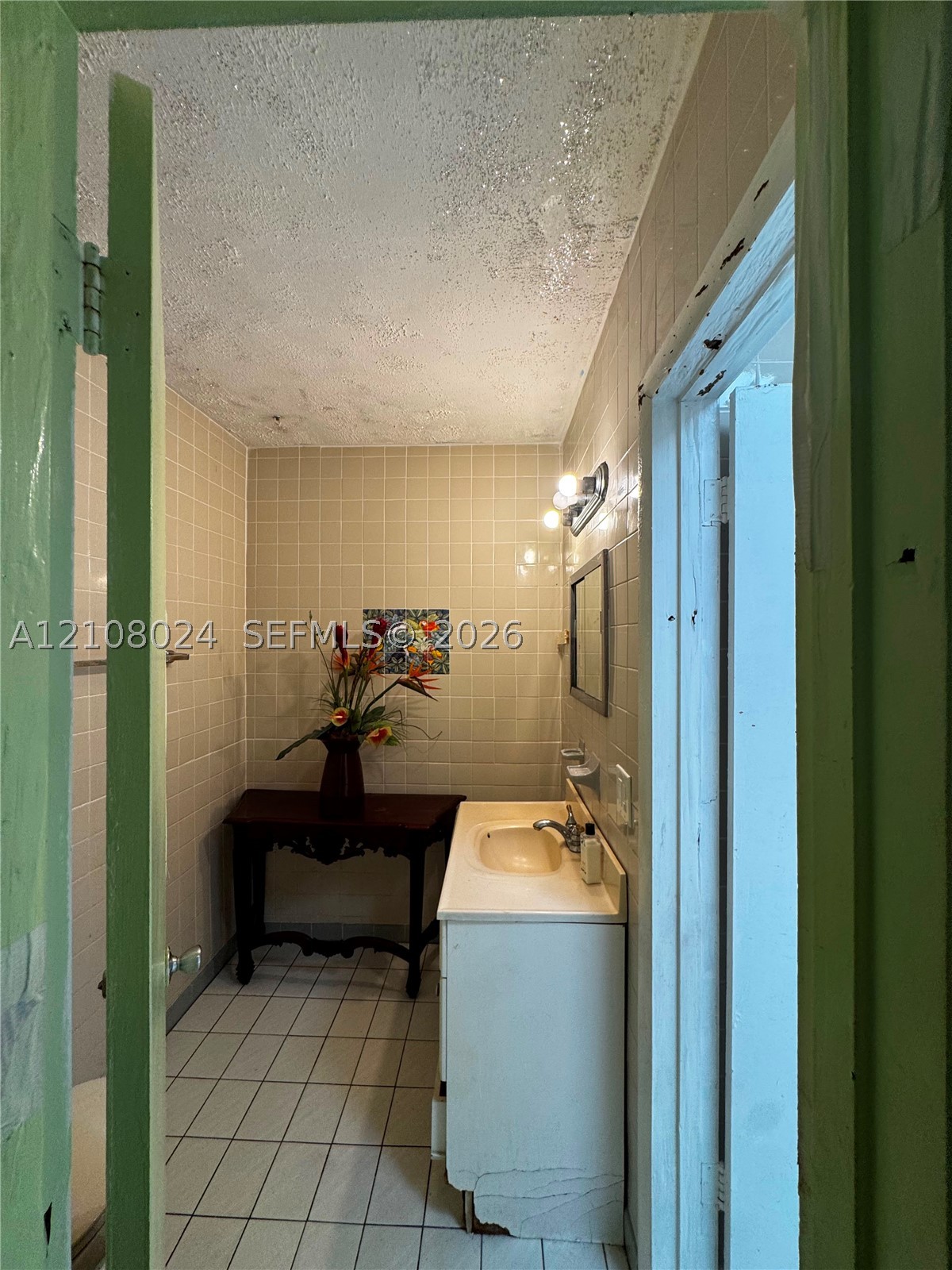 1251 NW 190th St #A, Miami Gardens FL 33169