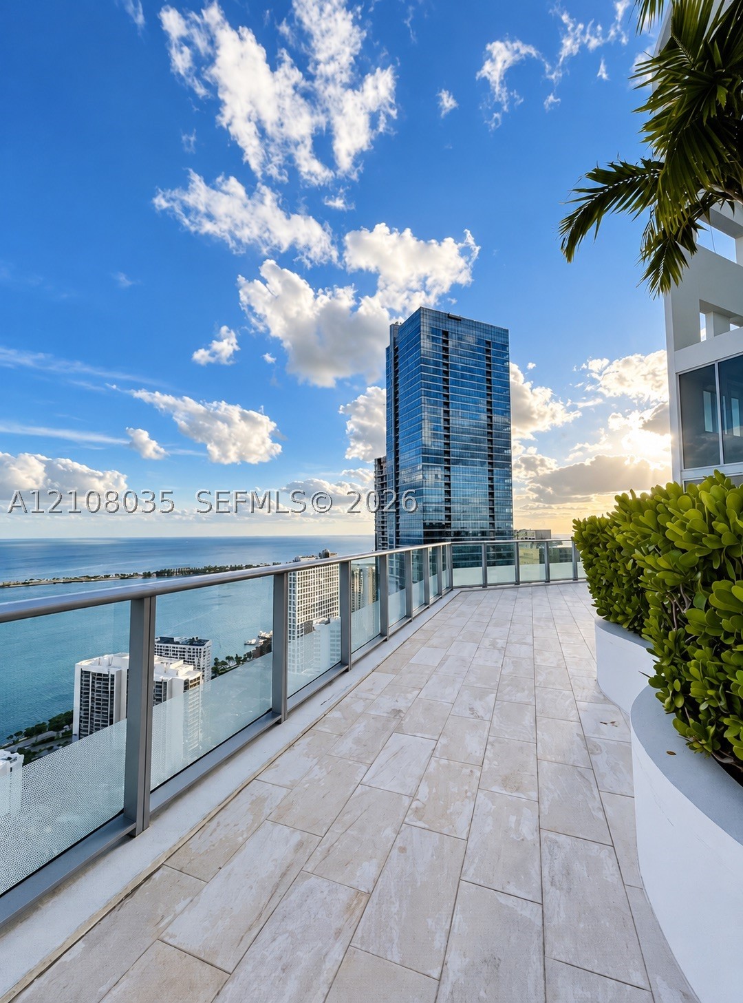 1300 Brickell Bay Dr #2405, Miami FL 33131