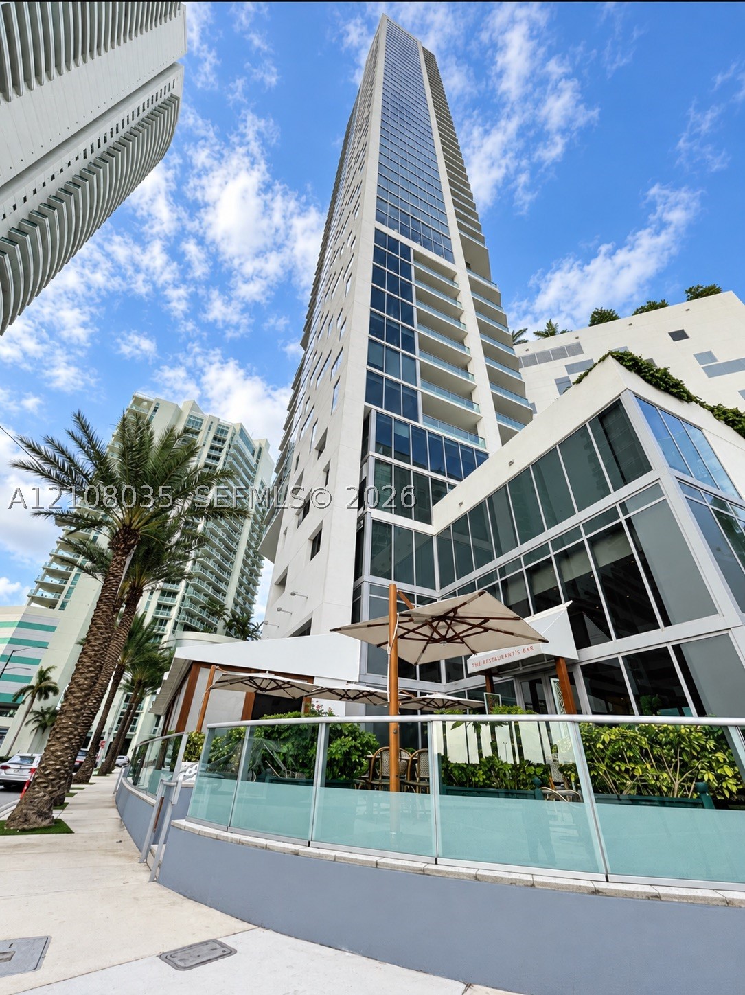 1300 Brickell Bay Dr #2405, Miami FL 33131