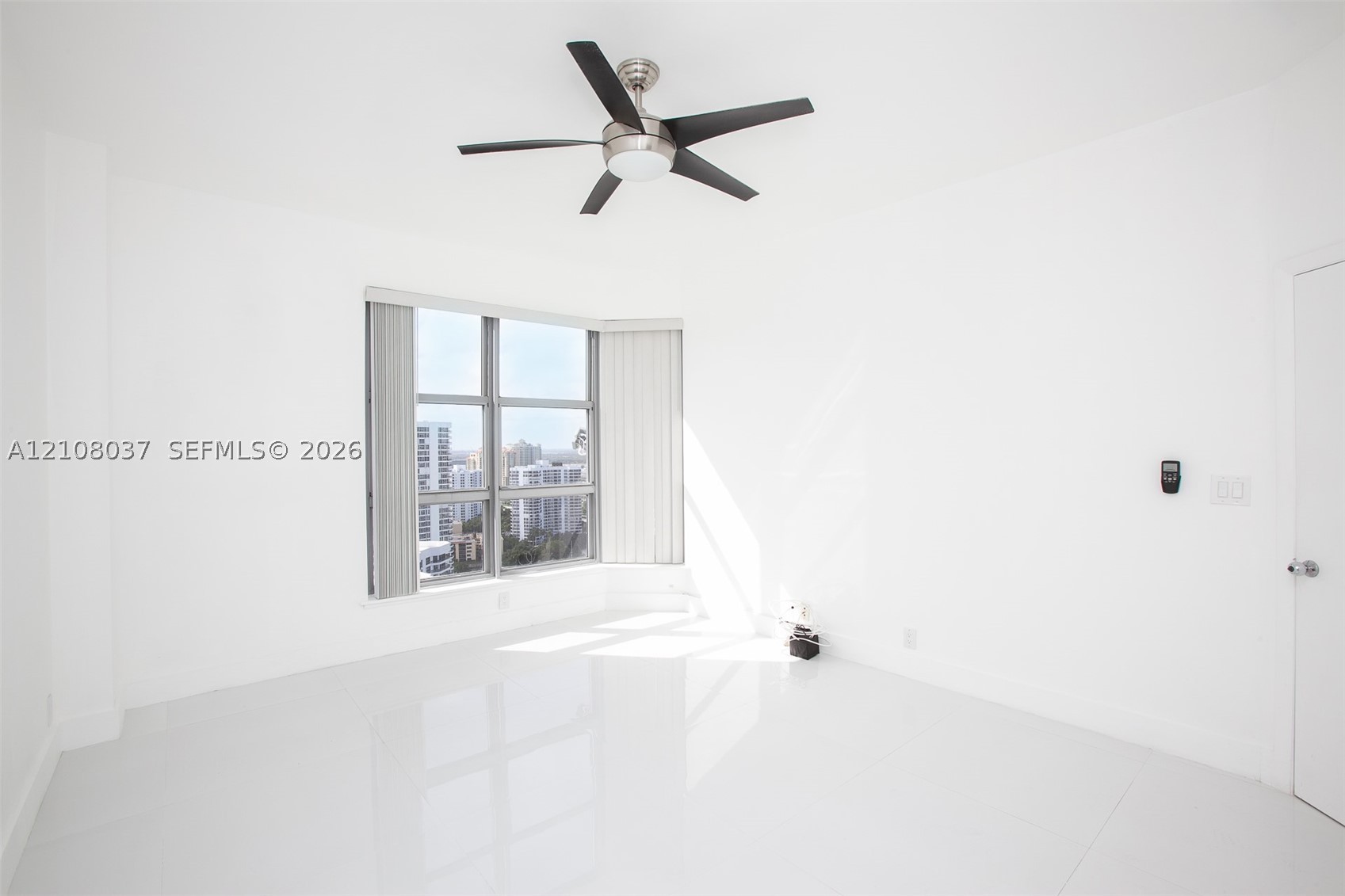 19101 Mystic Pointe Dr #PH 3, Aventura FL 33180