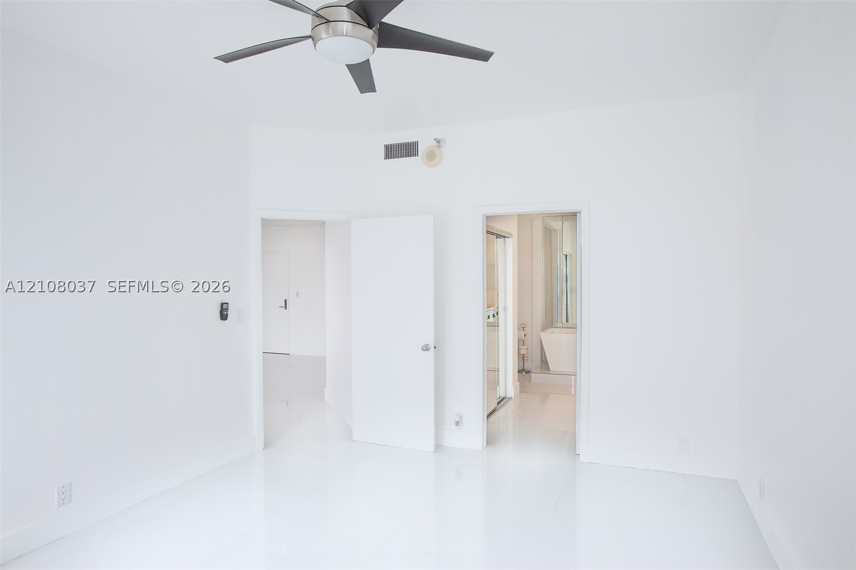 19101 Mystic Pointe Dr #PH 3, Aventura FL 33180