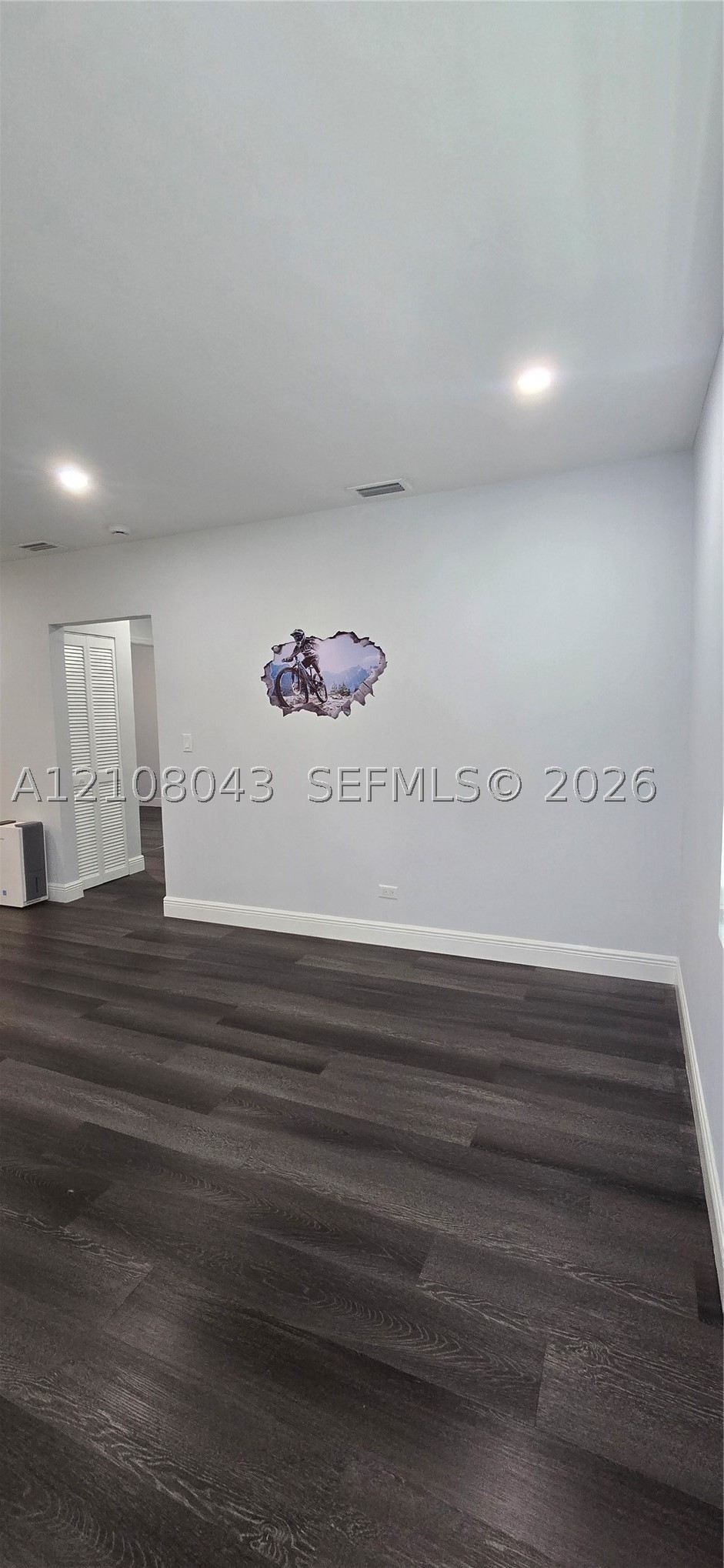 7176 SW 12th St #7176, Miami FL 33144