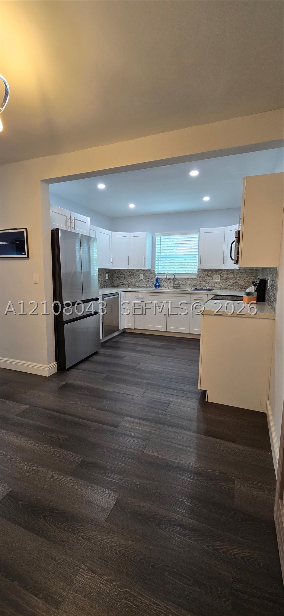 7176 SW 12th St #7176, Miami FL 33144
