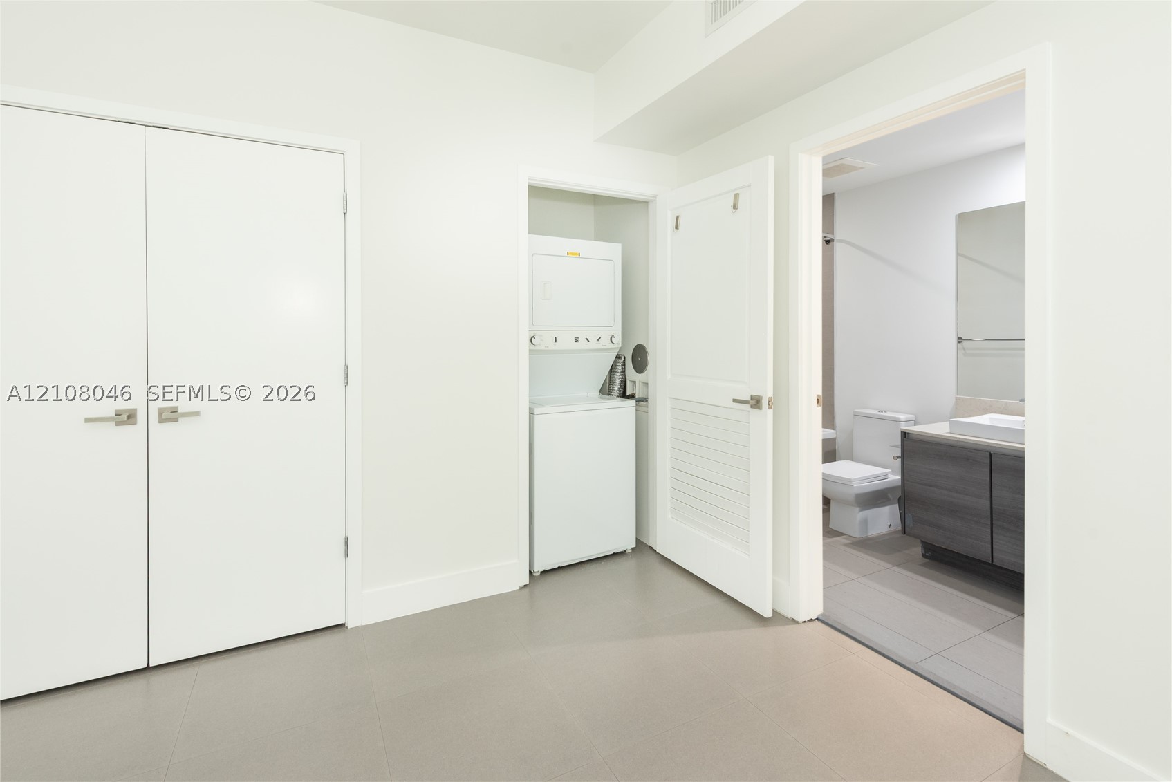 1080 Brickell Ave #509, Miami FL 33131