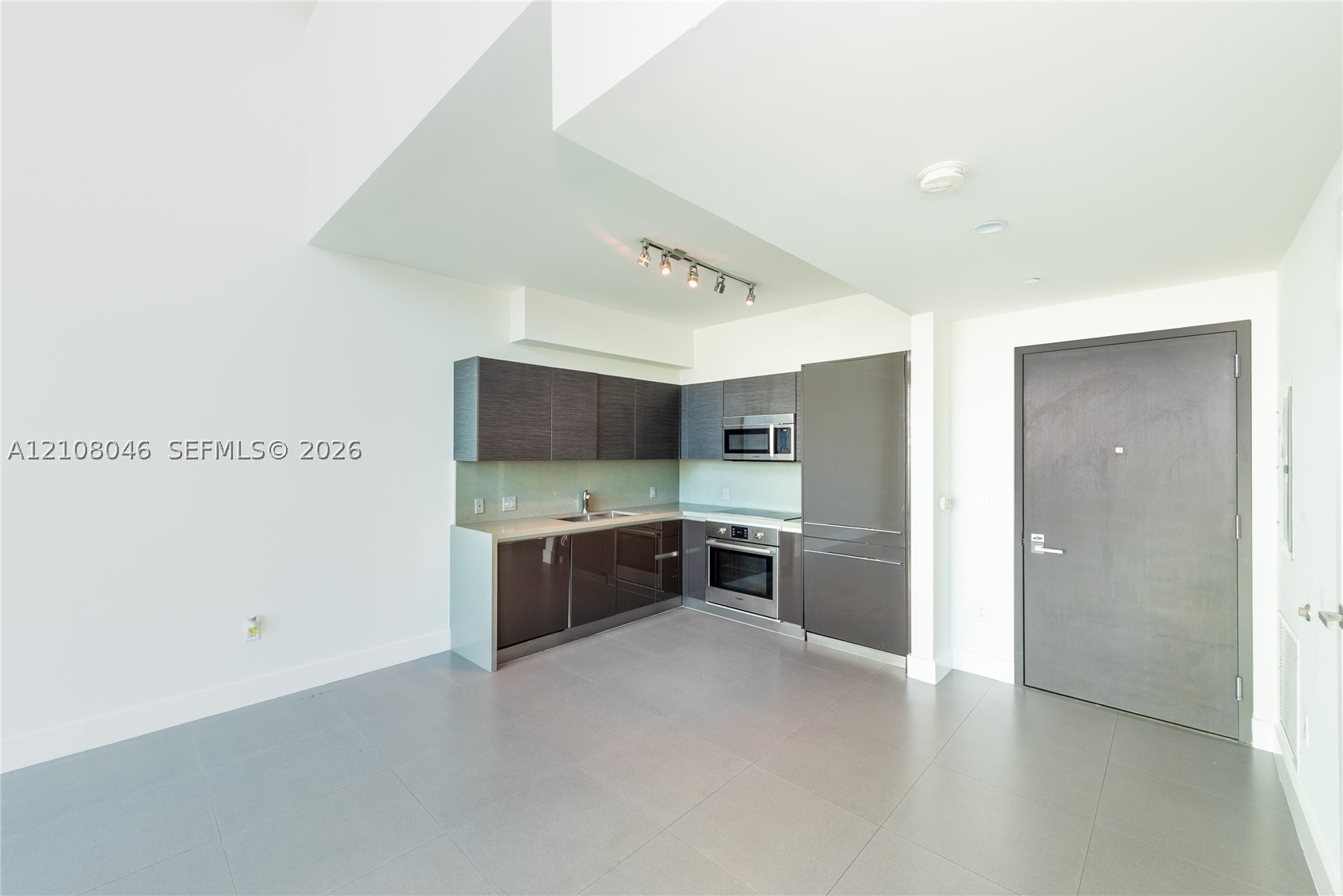 1080 Brickell Ave #509, Miami FL 33131