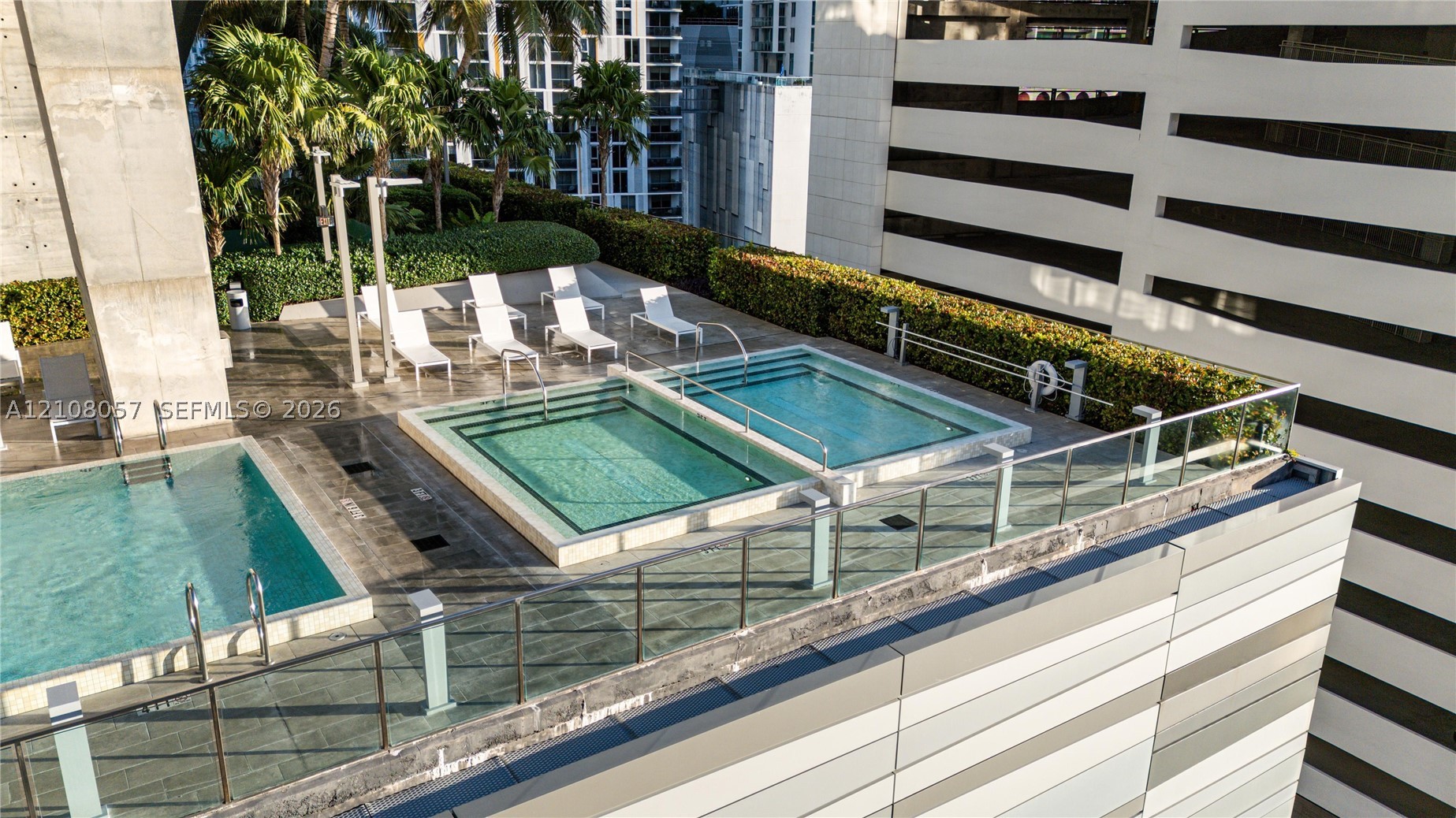 68 SE 6th St #3711, Miami FL 33131