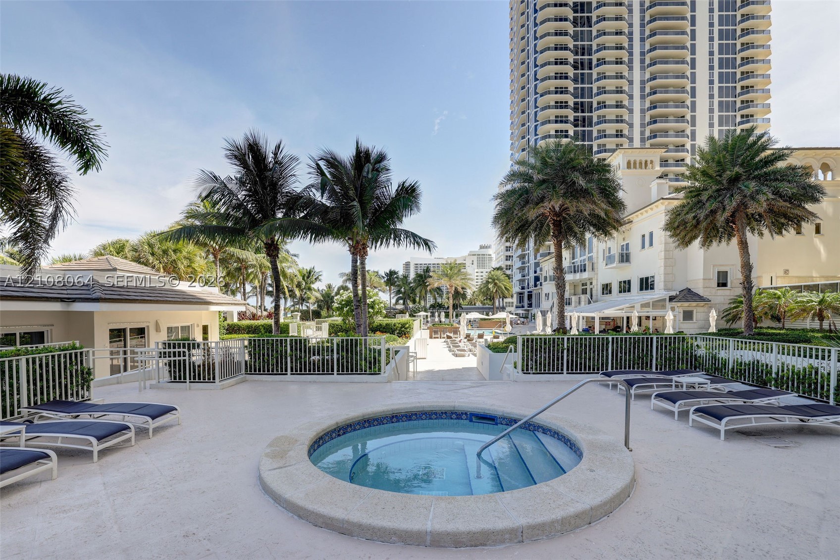 4775 Collins Ave #2408, Miami Beach FL 33140