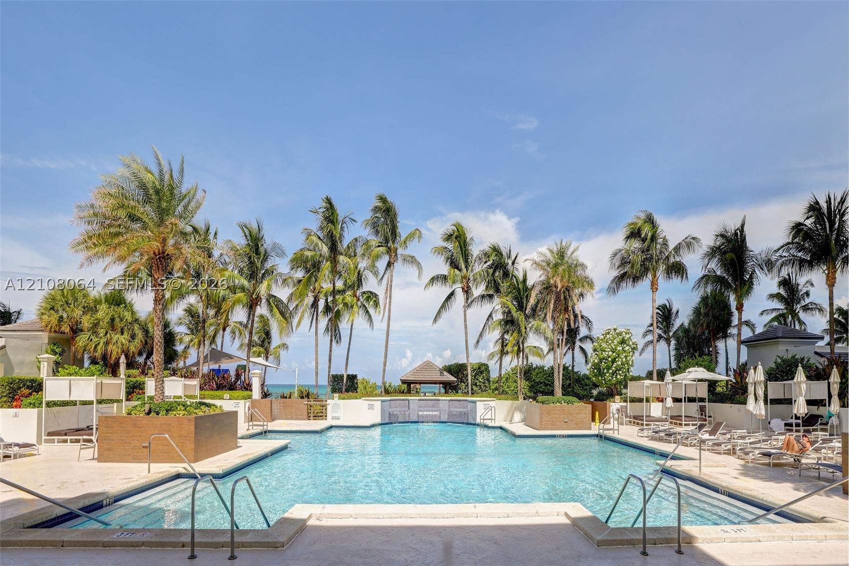 4775 Collins Ave #2408, Miami Beach FL 33140