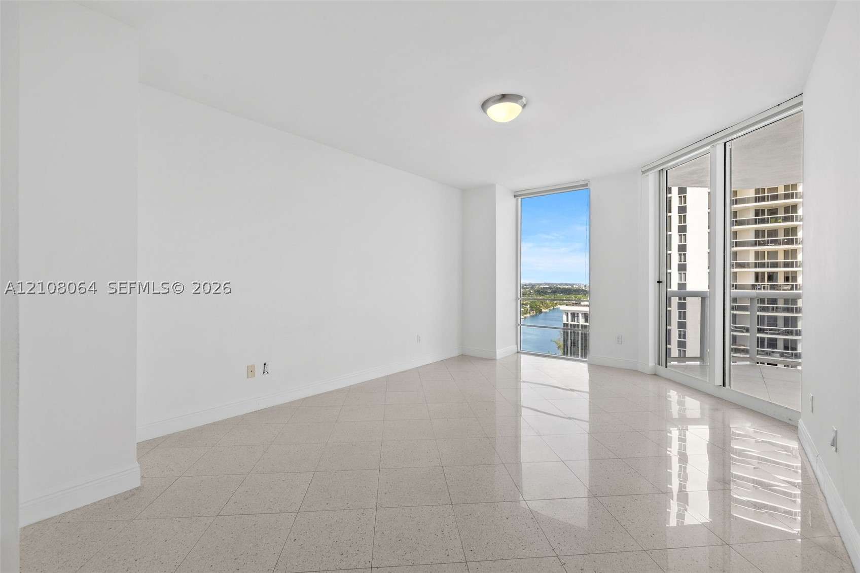 4775 Collins Ave #2408, Miami Beach FL 33140