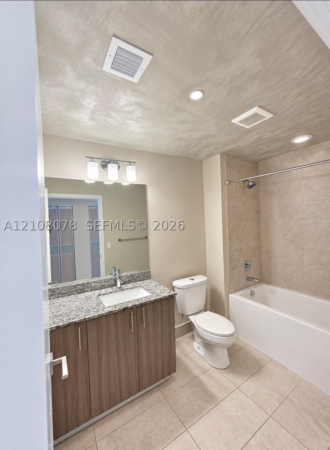 5350 NW 84th Ave #405, Doral FL 33166