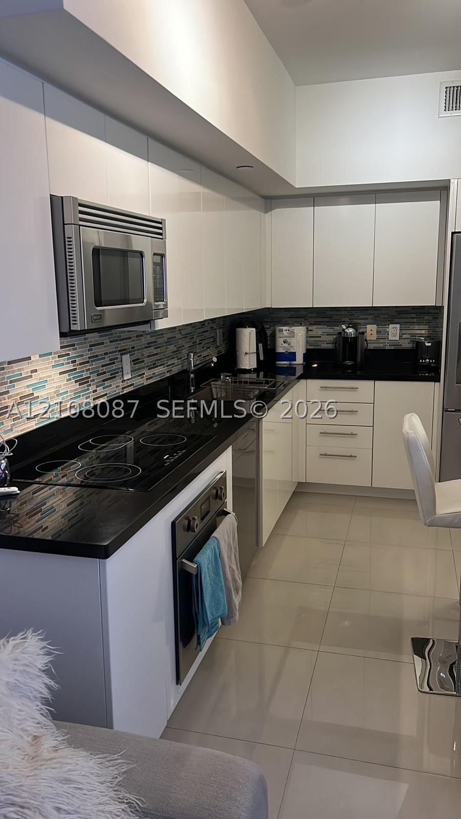 92 SW 3rd St #5008, Miami FL 33130