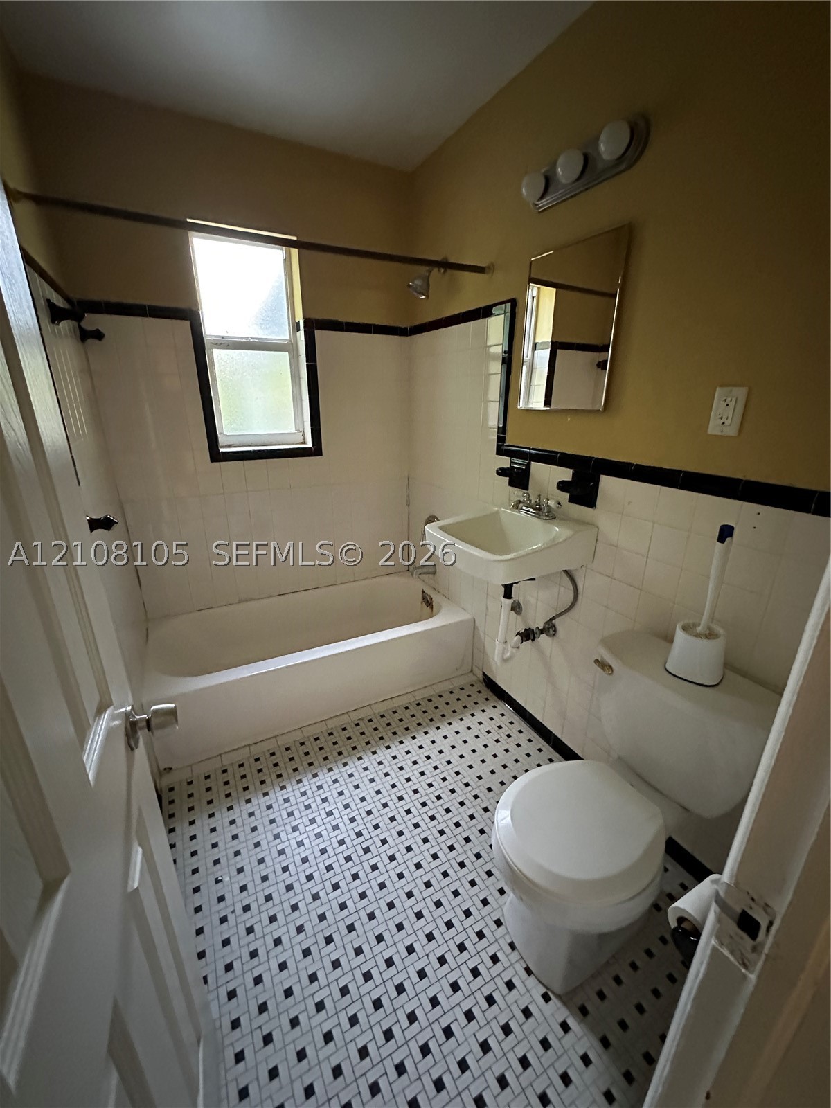 901 S D St, Lake Worth FL 33460