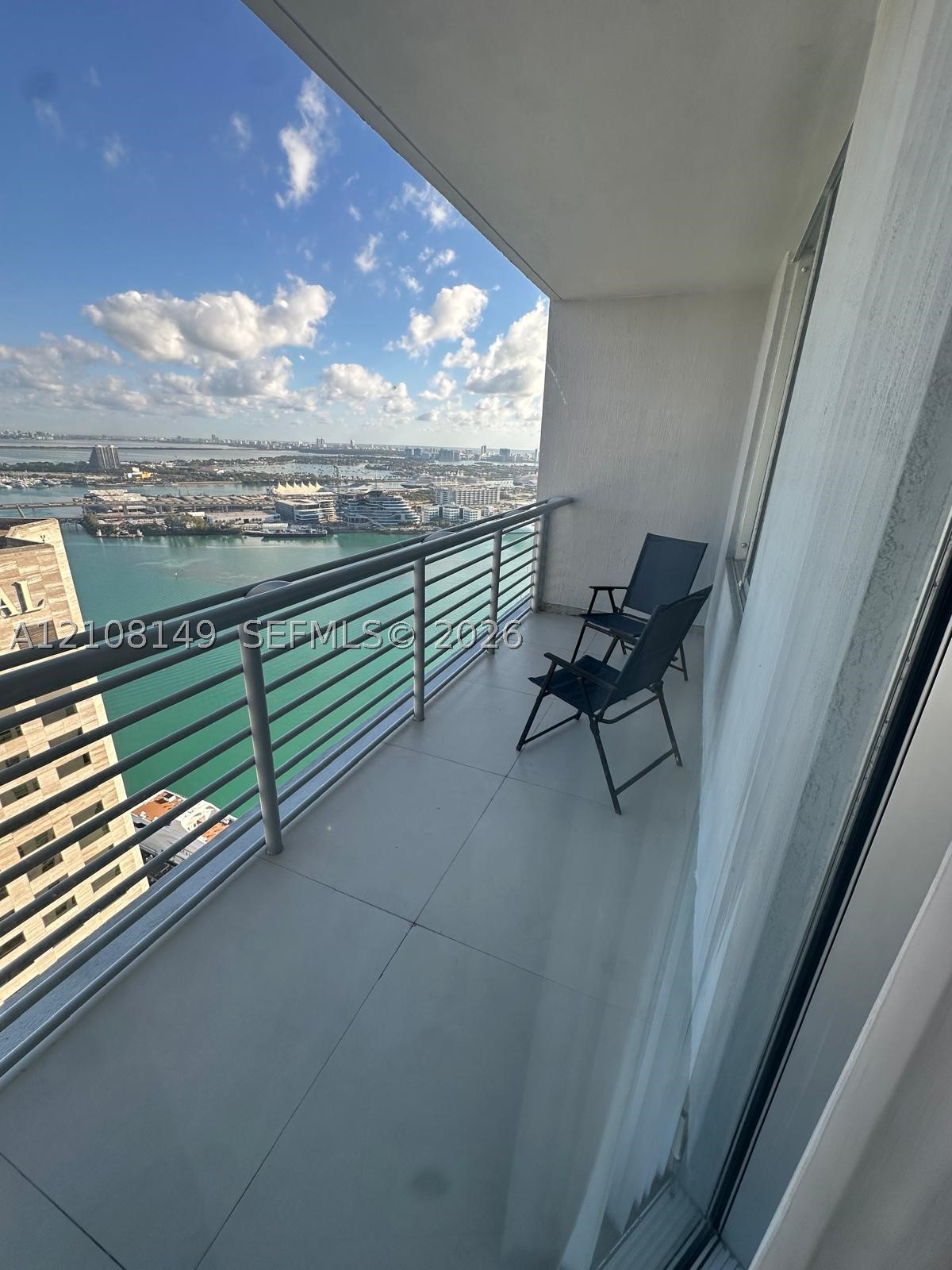 335 S Biscayne Blvd #4204, Miami FL 33131