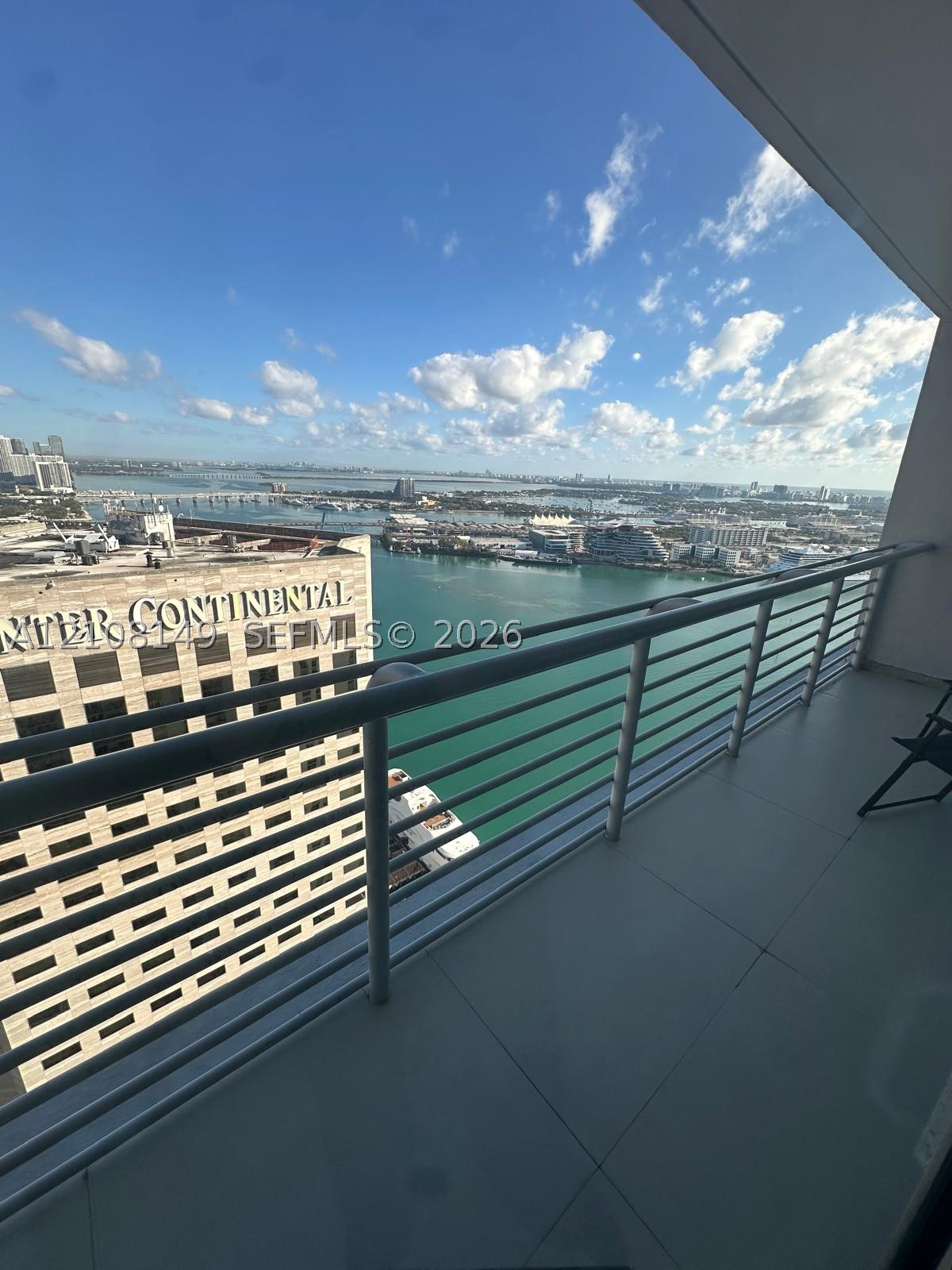 335 S Biscayne Blvd #4204, Miami FL 33131