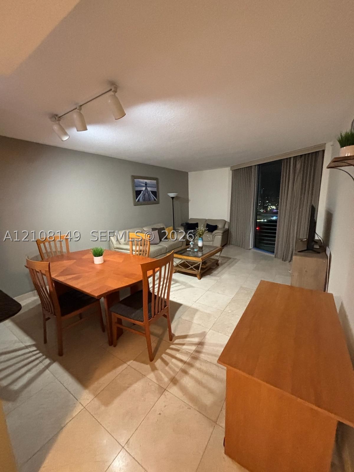 335 S Biscayne Blvd #4204, Miami FL 33131