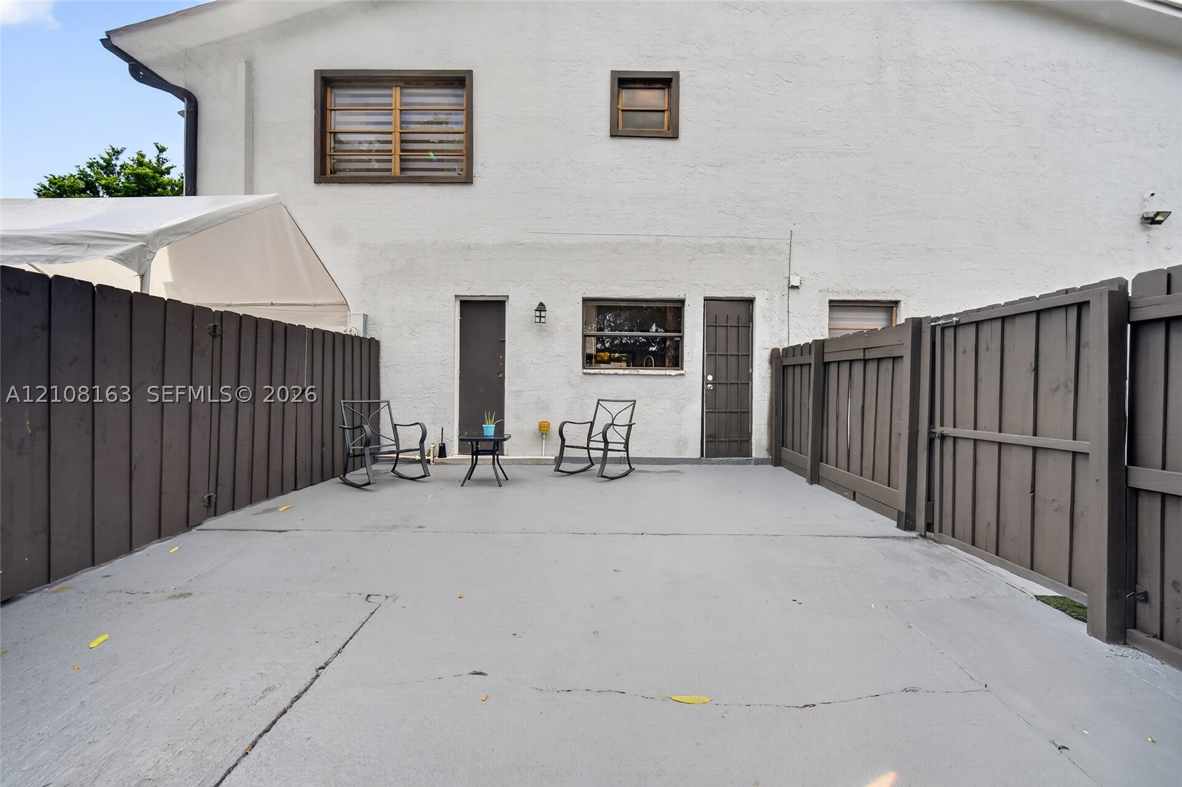 11510 SW 5th St #1, Sweetwater FL 33174