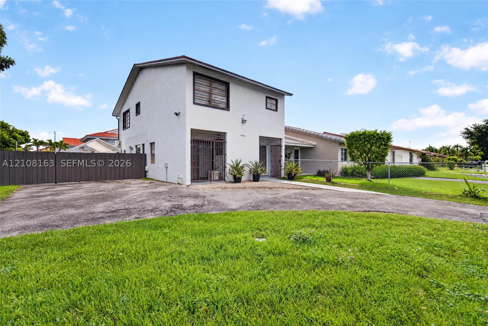 11510 SW 5th St #1, Sweetwater FL 33174