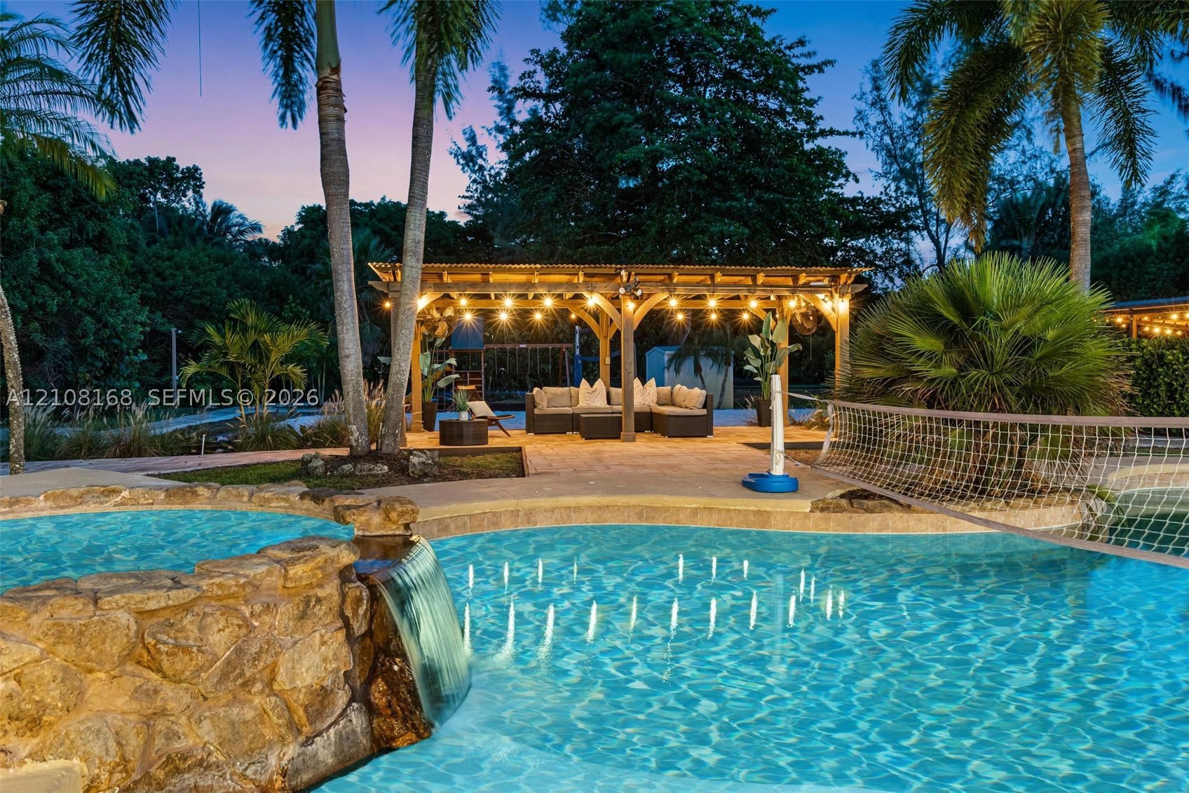5100 NW 76th Pl, Pompano Beach FL 33073