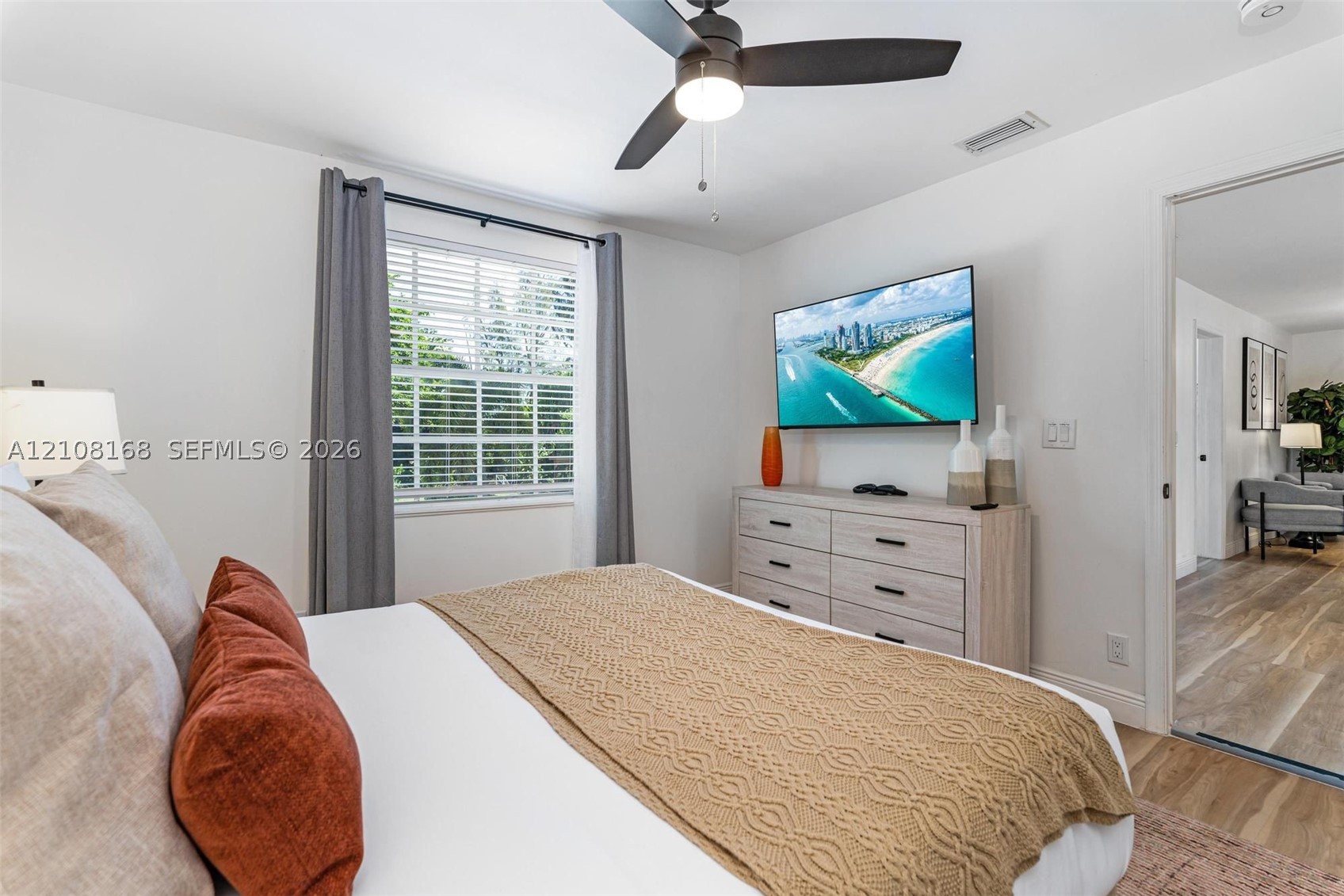 5100 NW 76th Pl, Pompano Beach FL 33073