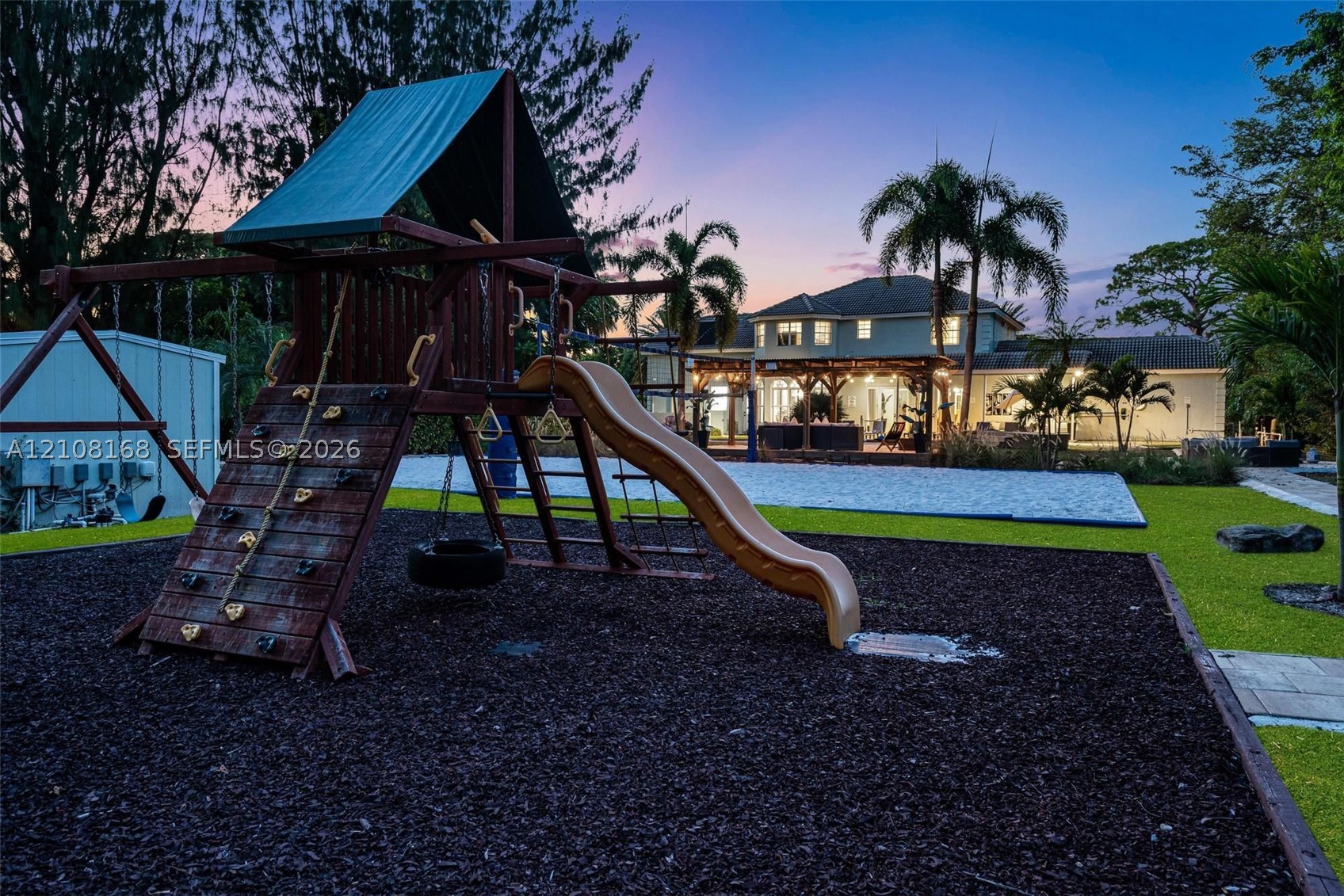 5100 NW 76th Pl, Pompano Beach FL 33073