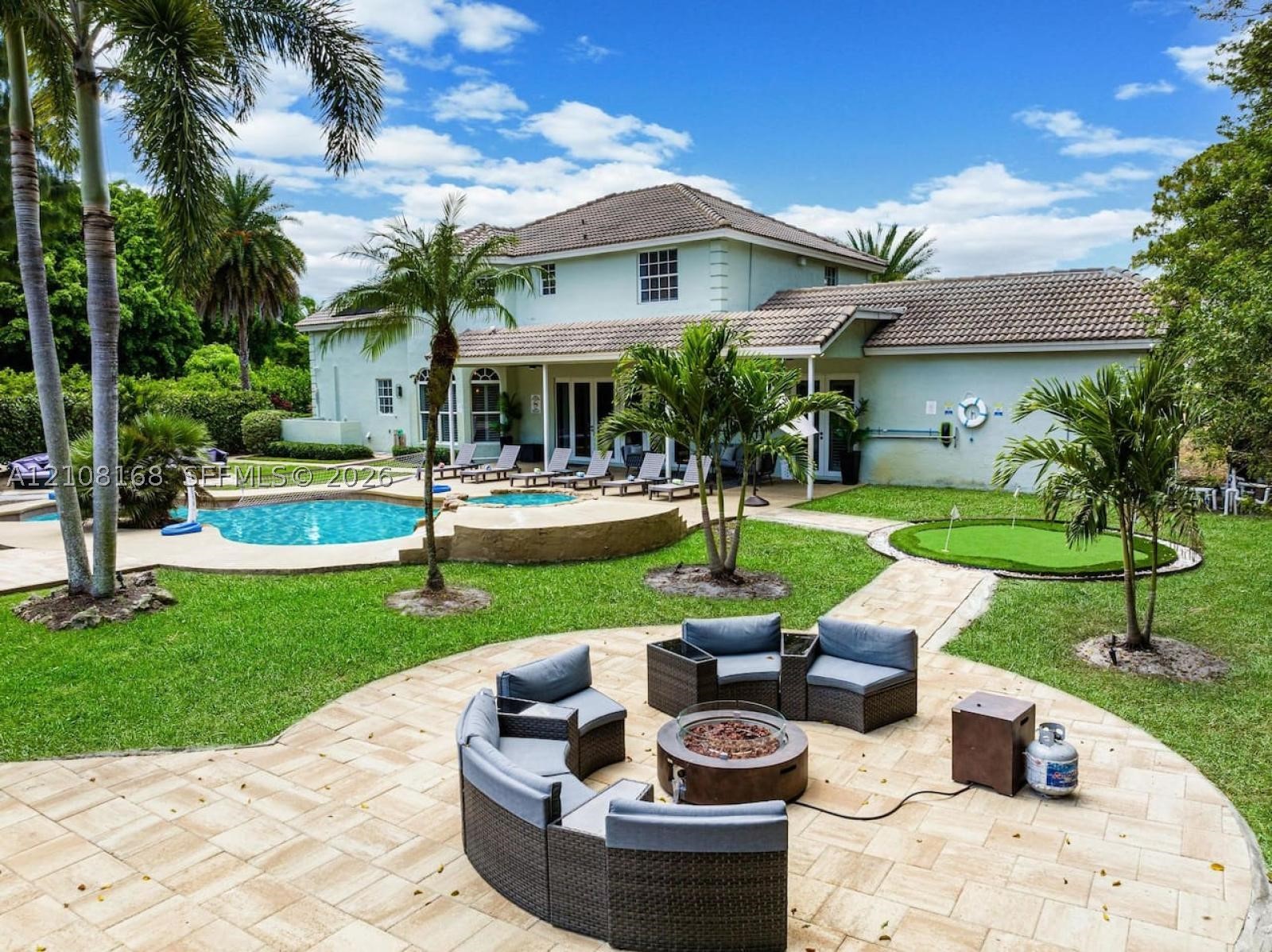 5100 NW 76th Pl, Pompano Beach FL 33073
