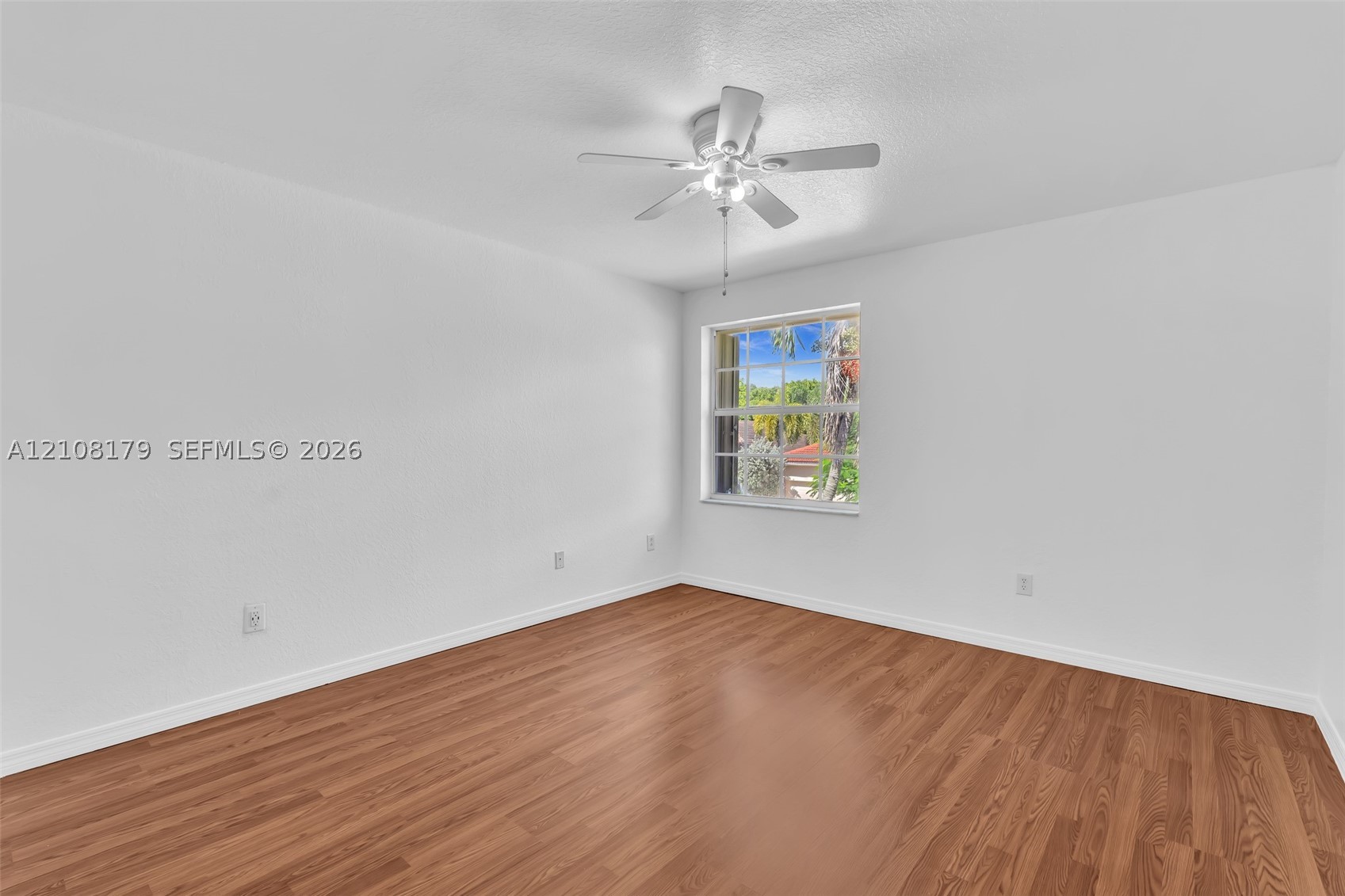 15854 SW 14th Ct, Pembroke Pines FL 33027