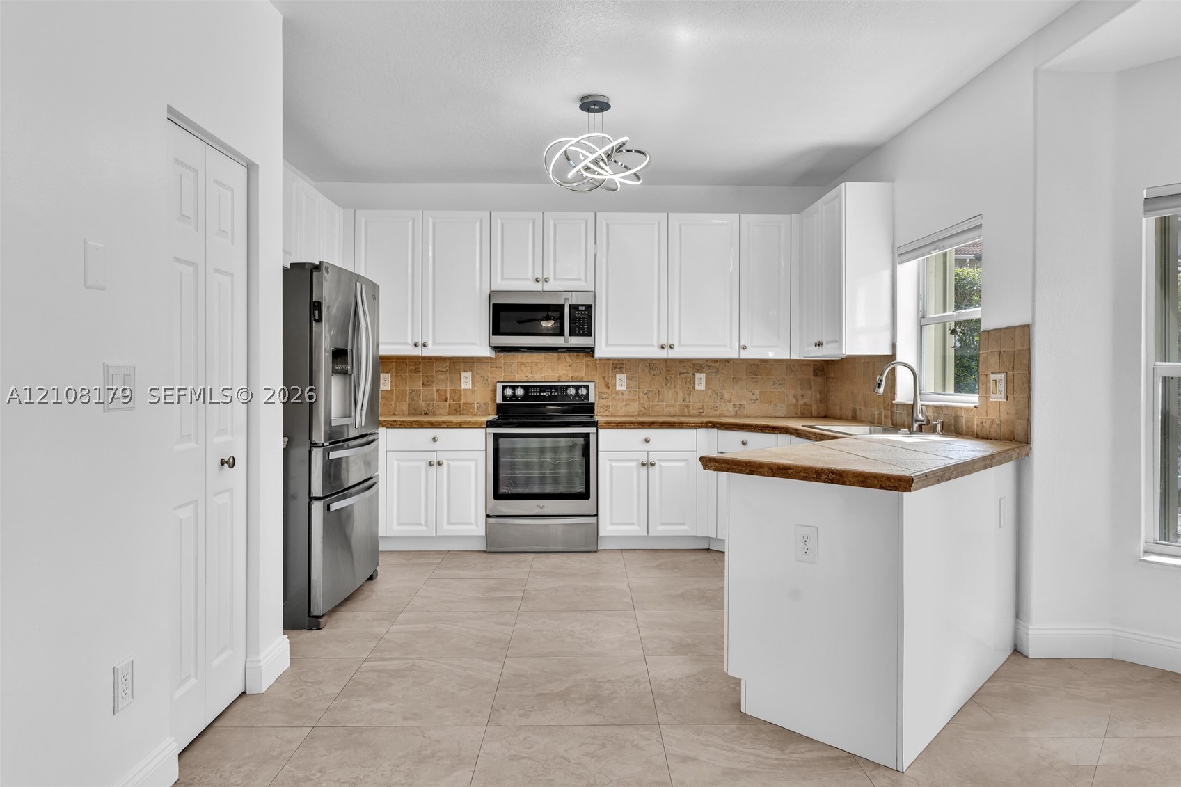 15854 SW 14th Ct, Pembroke Pines FL 33027