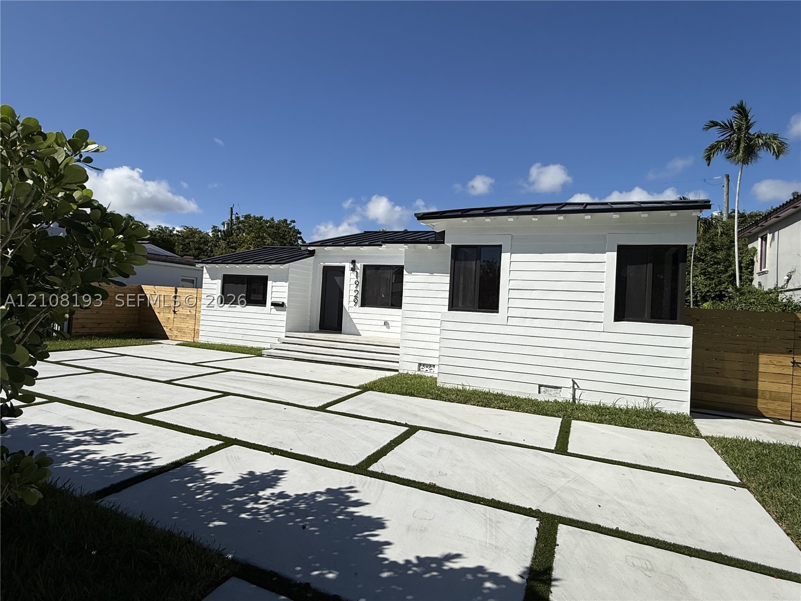 1929 SW 21st St #0, Miami FL 33145