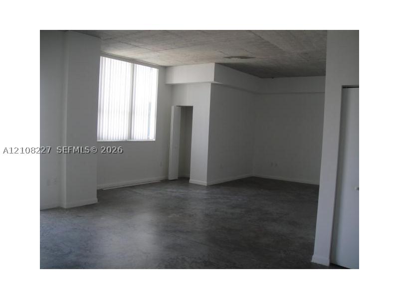 133 2 AV #2908, Miami FL 33132