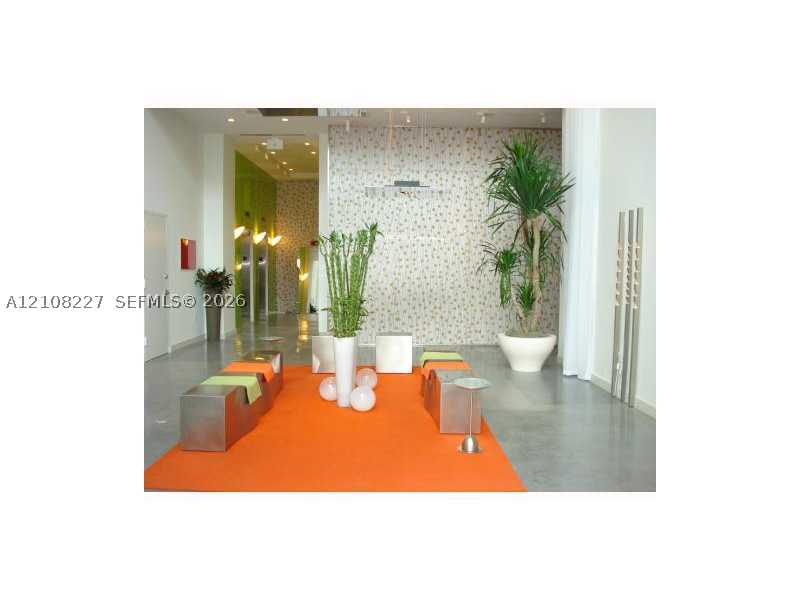 133 2 AV #2908, Miami FL 33132