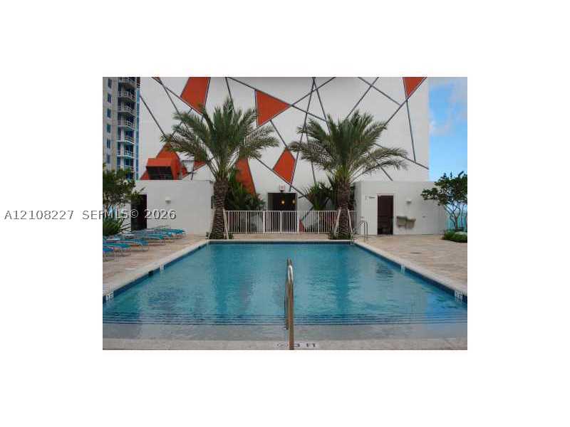 133 2 AV #2908, Miami FL 33132