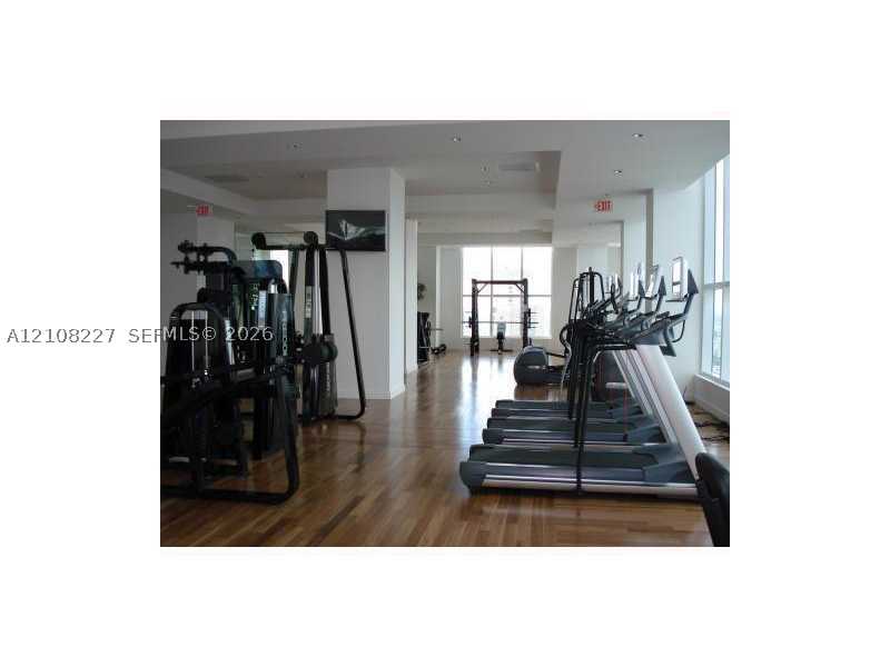 133 2 AV #2908, Miami FL 33132
