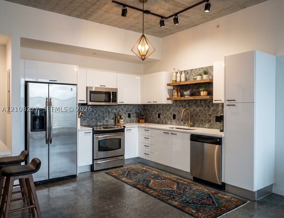 133 2 AV #2908, Miami FL 33132
