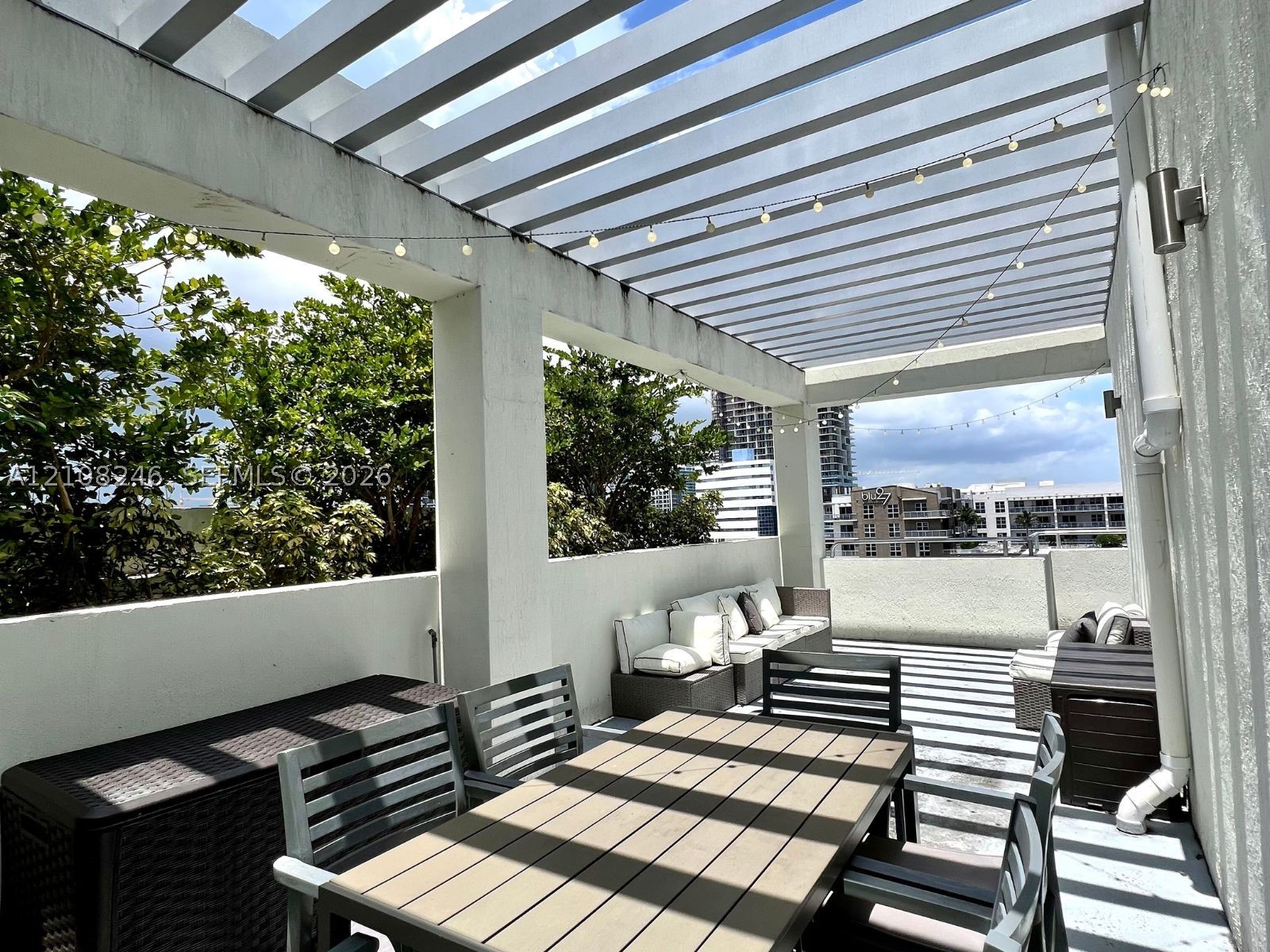 321 NE 26th St #910, Miami FL 33137