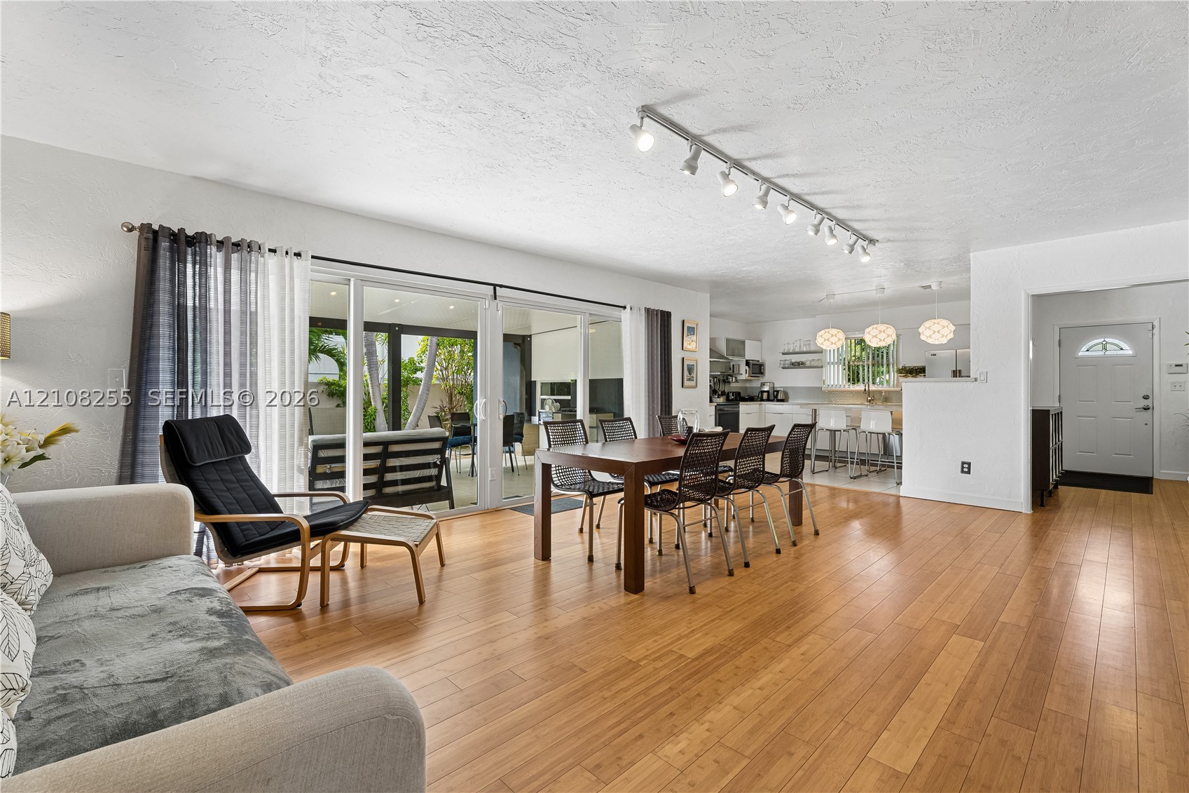 1650 NE 171st St, North Miami Beach FL 33162