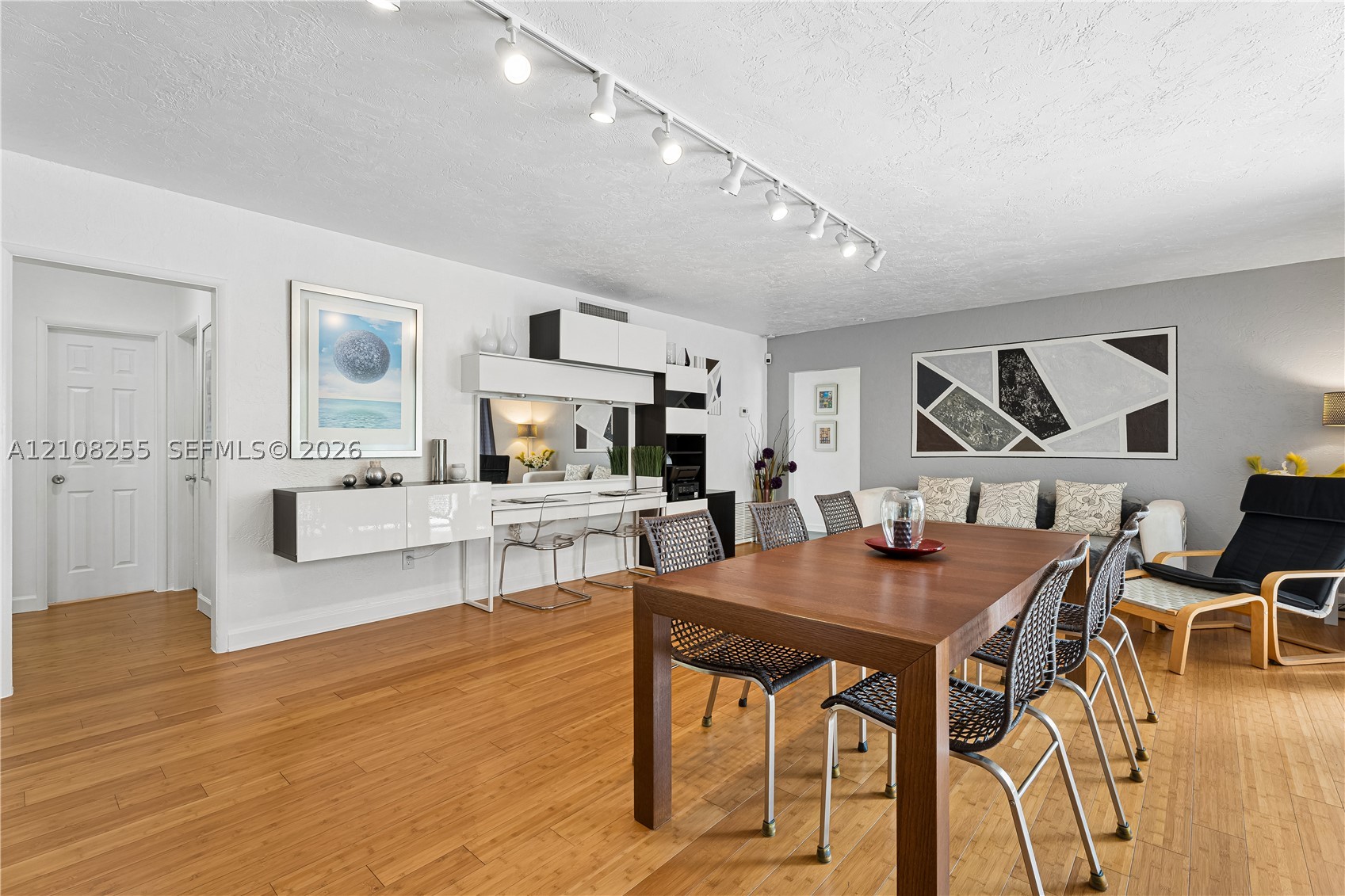 1650 NE 171st St, North Miami Beach FL 33162