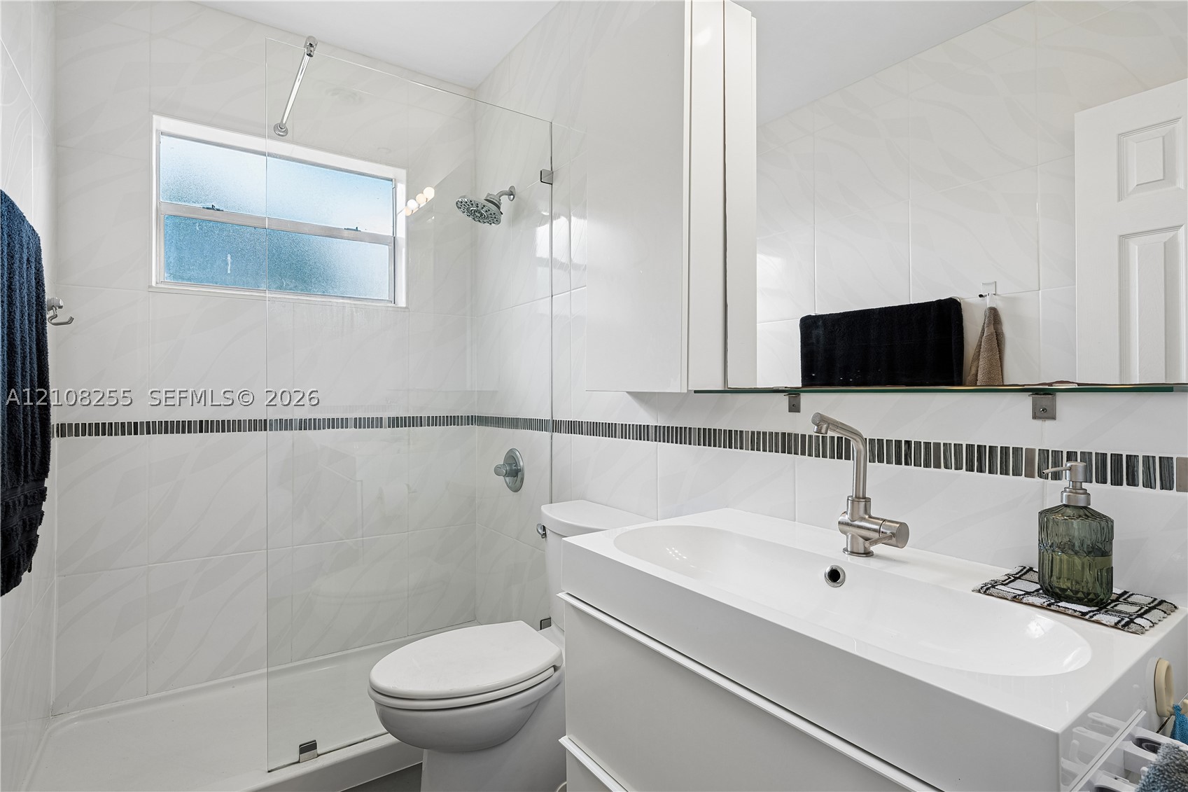 1650 NE 171st St, North Miami Beach FL 33162