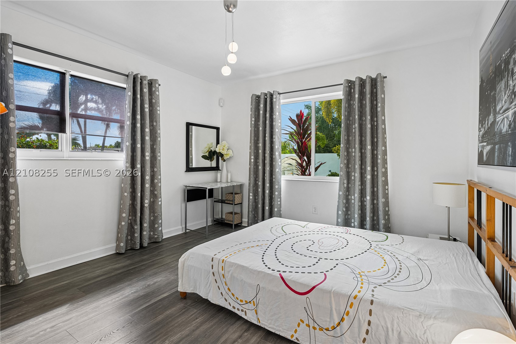 1650 NE 171st St, North Miami Beach FL 33162