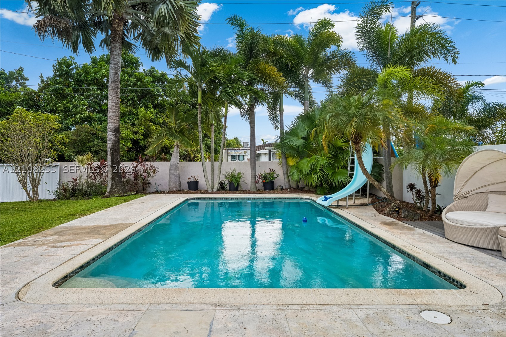 1650 NE 171st St, North Miami Beach FL 33162