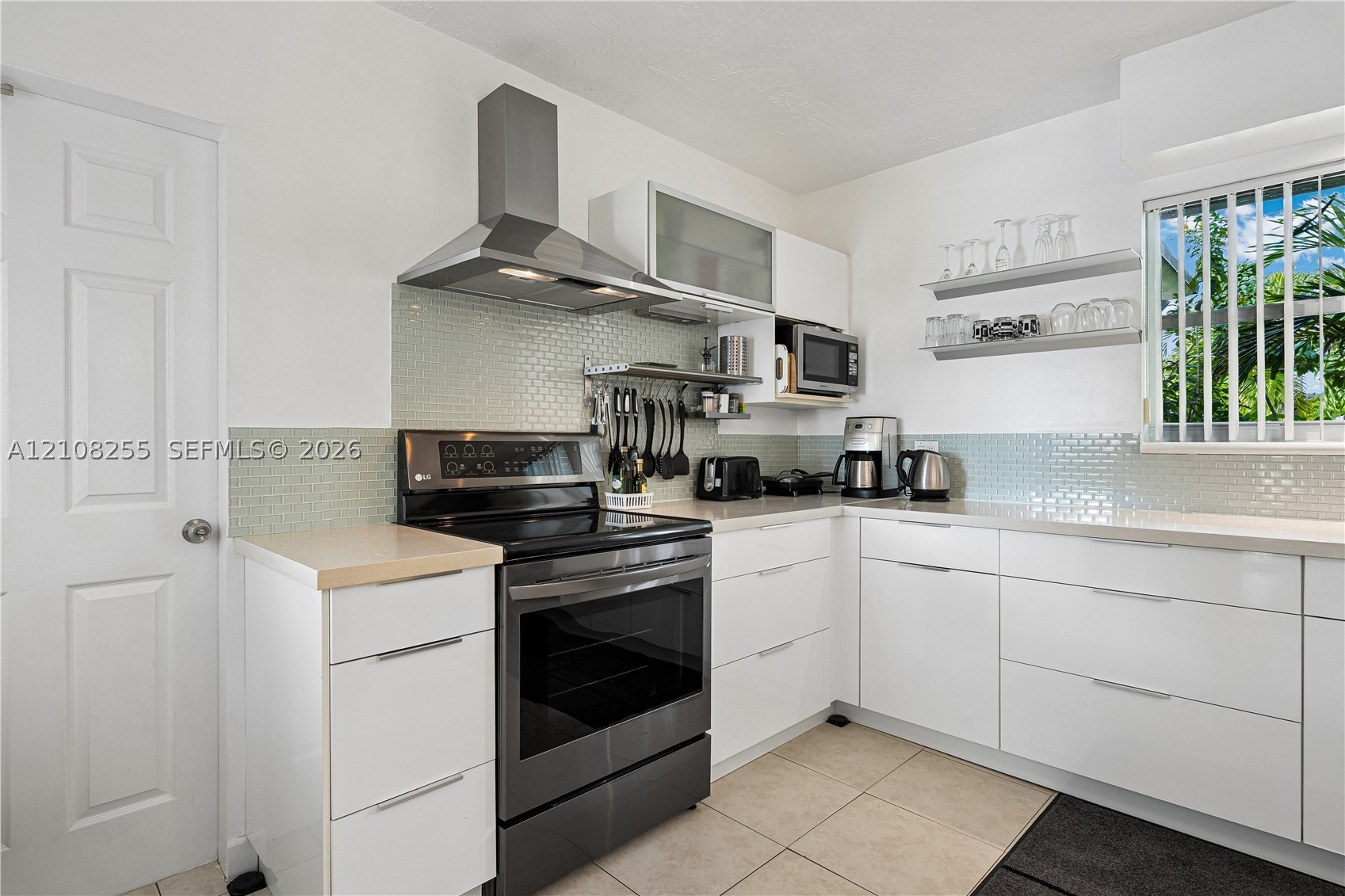 1650 NE 171st St, North Miami Beach FL 33162
