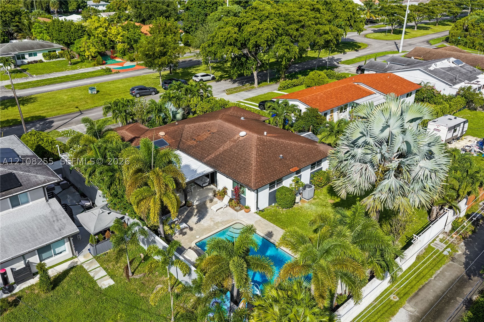 1650 NE 171st St, North Miami Beach FL 33162