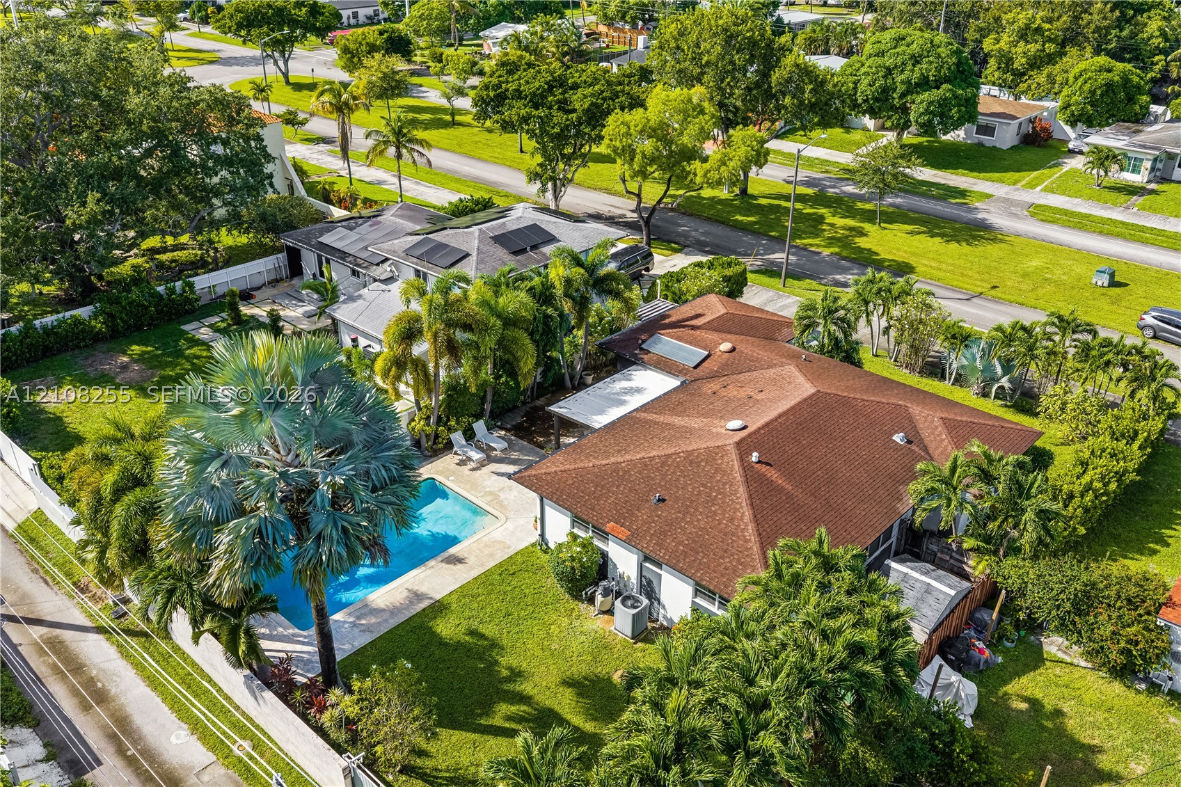 1650 NE 171st St, North Miami Beach FL 33162